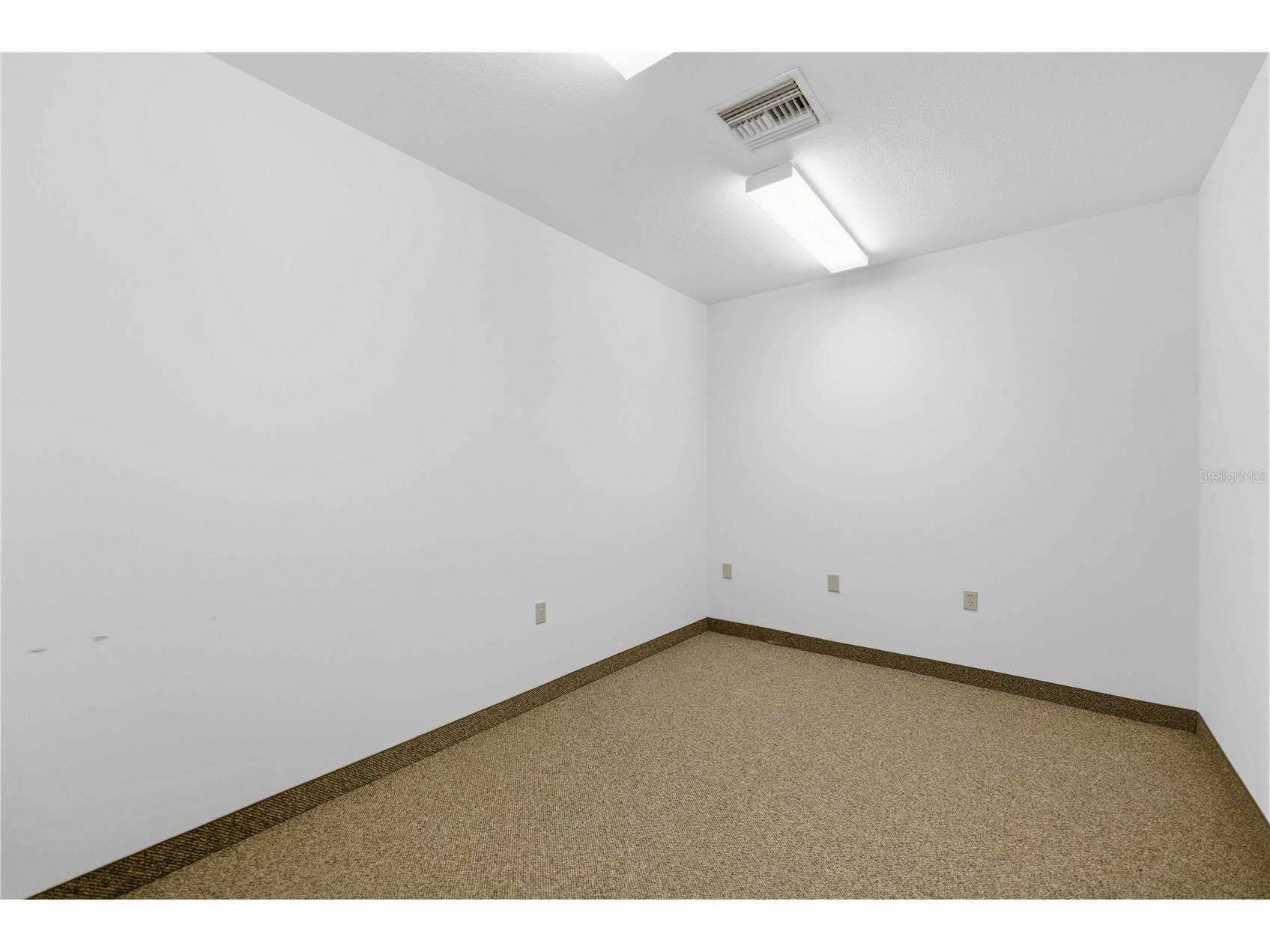 4390 NE 35th Street #2 Ocala FL 34479 OM726682 image16