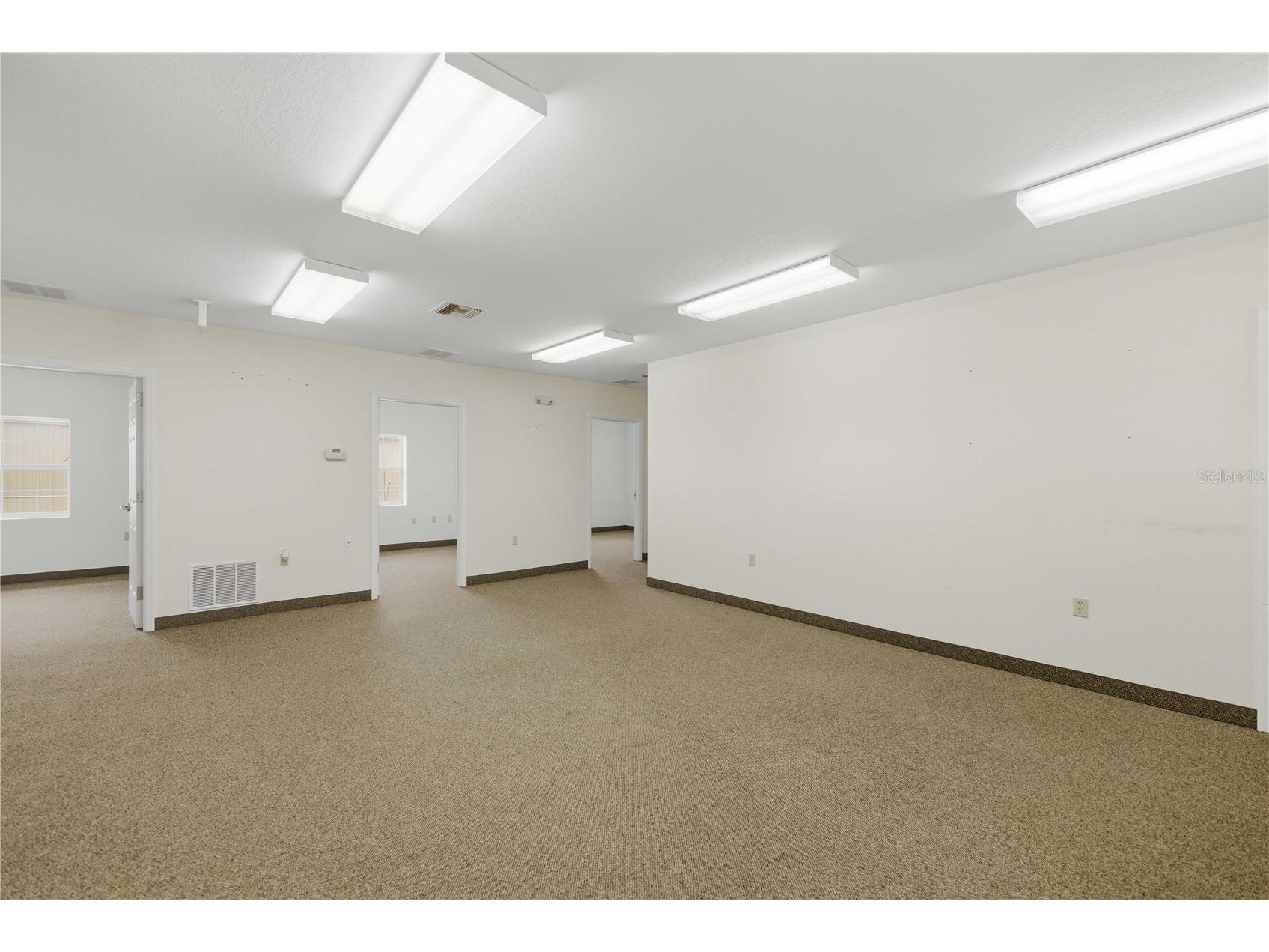 4390 NE 35th Street #2 Ocala FL 34479 OM726682 image6