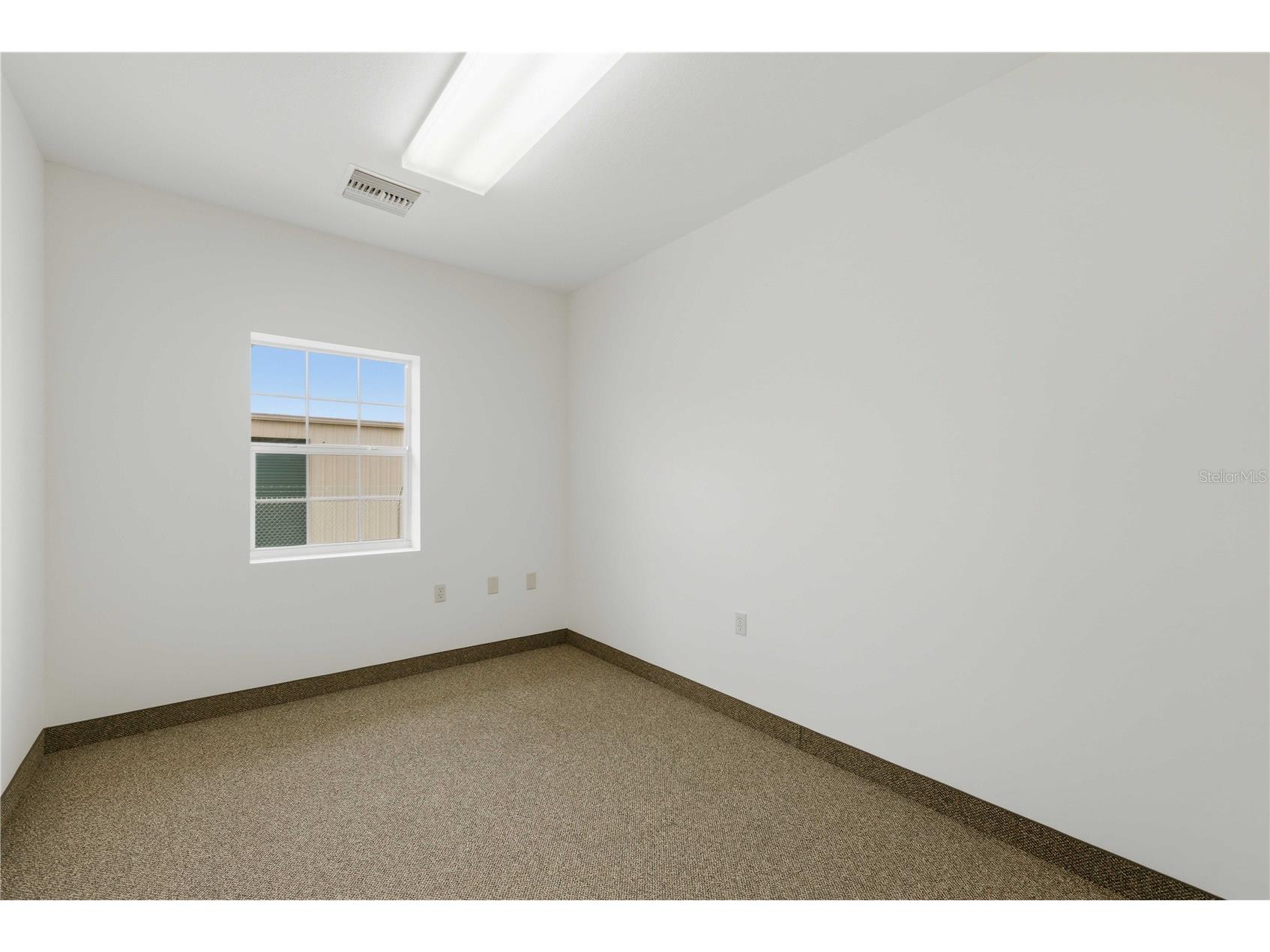4390 NE 35th Street #2 Ocala FL 34479 OM726682 image9
