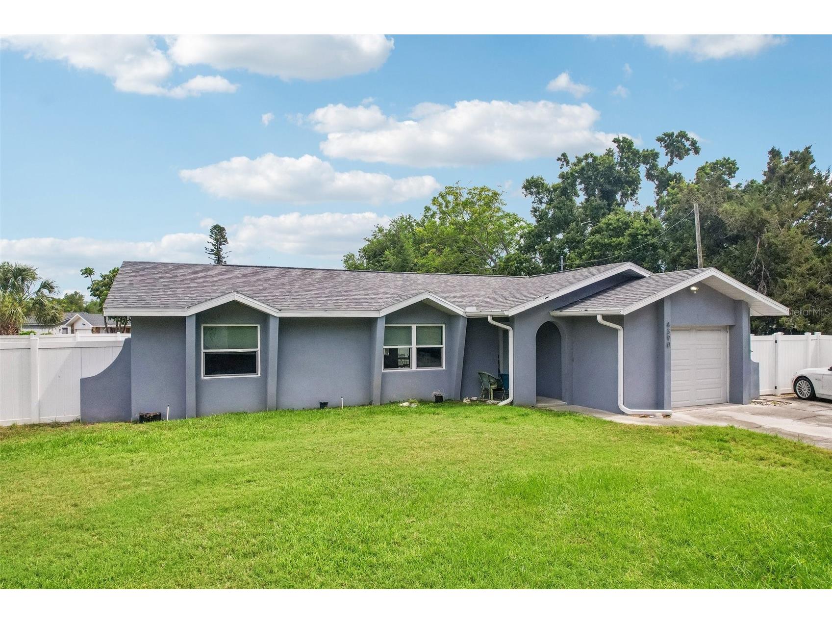 4390 Trout Drive SE Saint Petersburg FL 33705 TB8499930 image1
