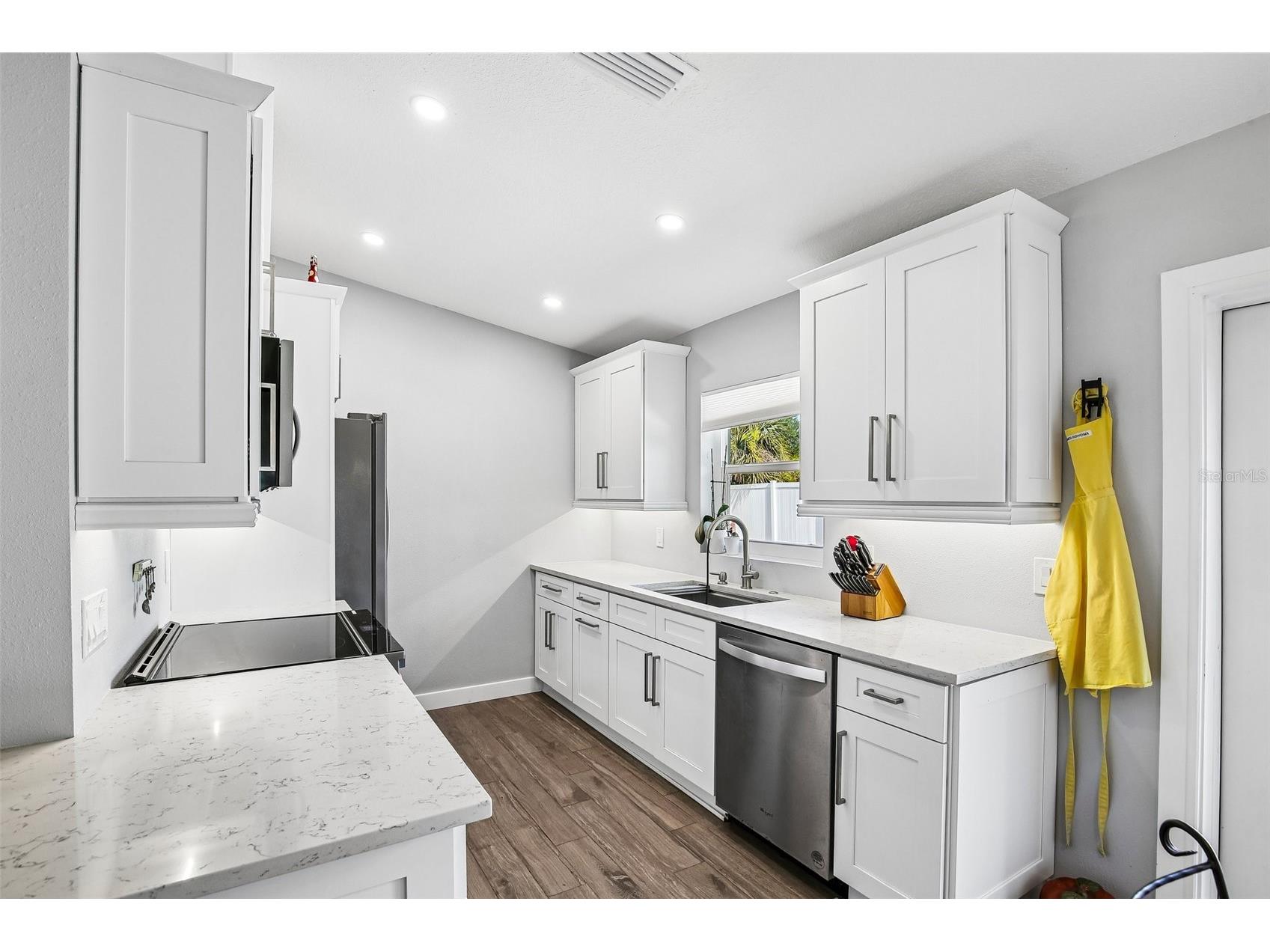 4390 Trout Drive SE Saint Petersburg FL 33705 TB8499930 image5