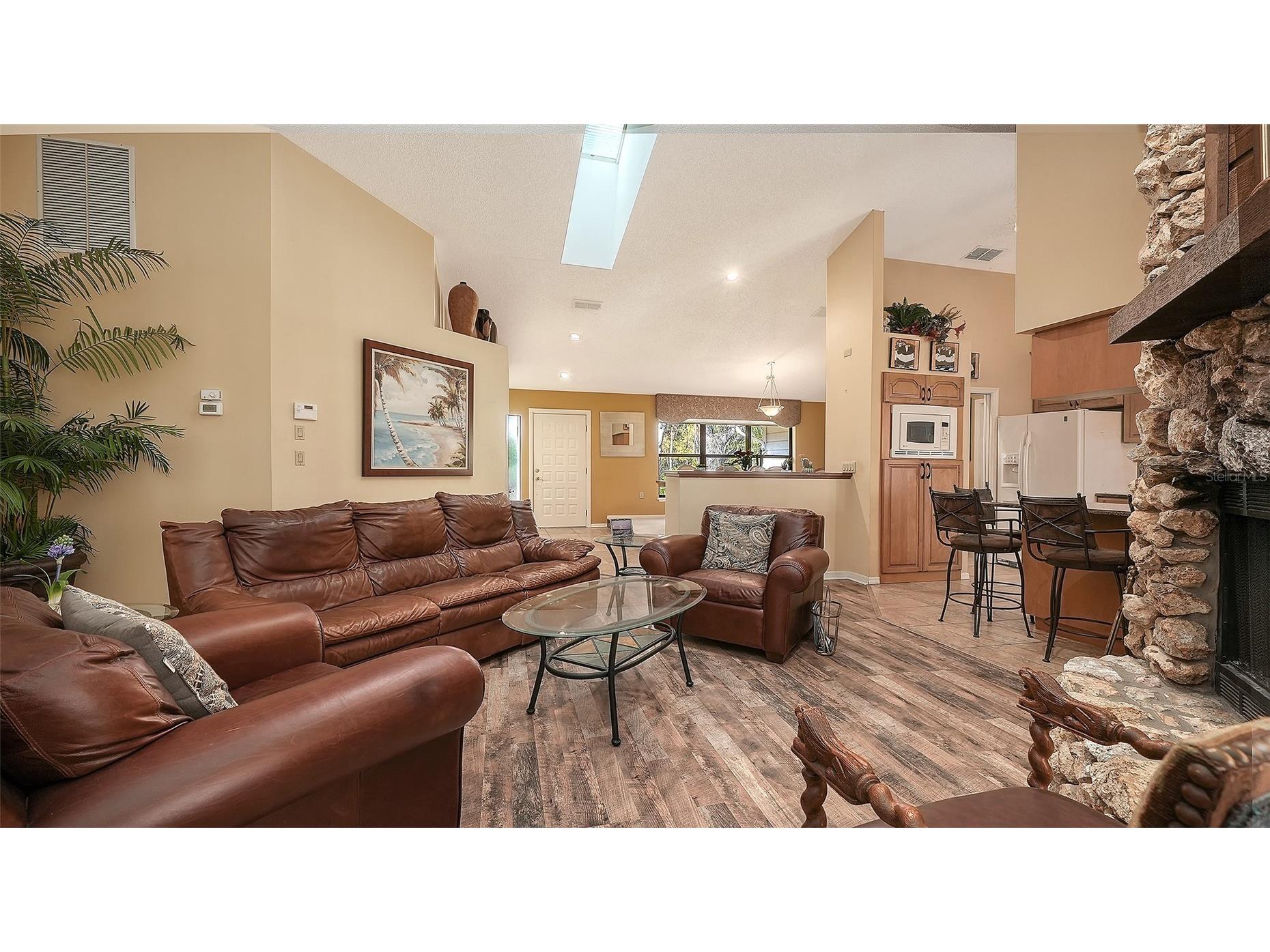4390 Woodview Drive Sarasota FL 34232 A4666171 image14
