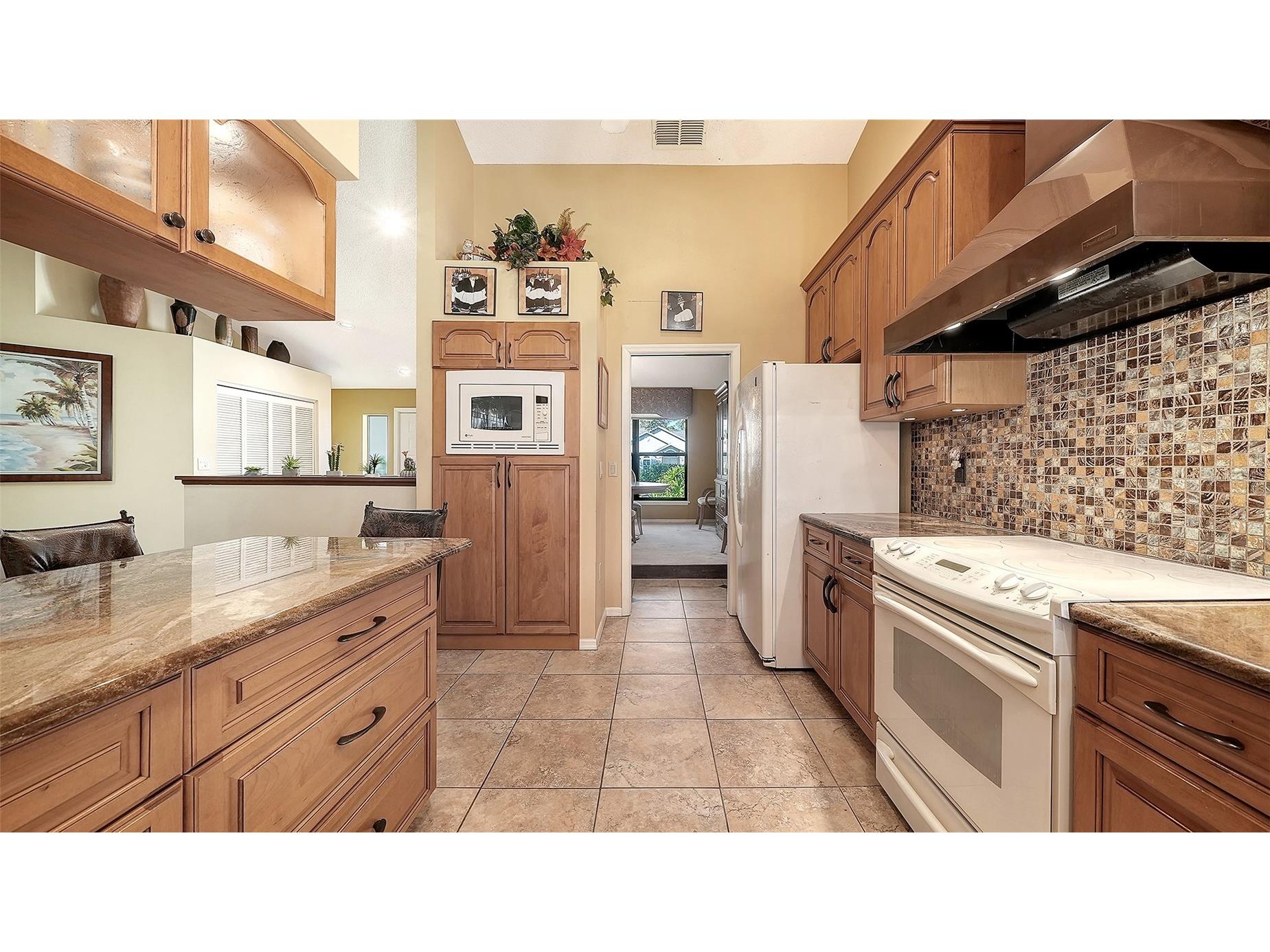 4390 Woodview Drive Sarasota FL 34232 A4666171 image19