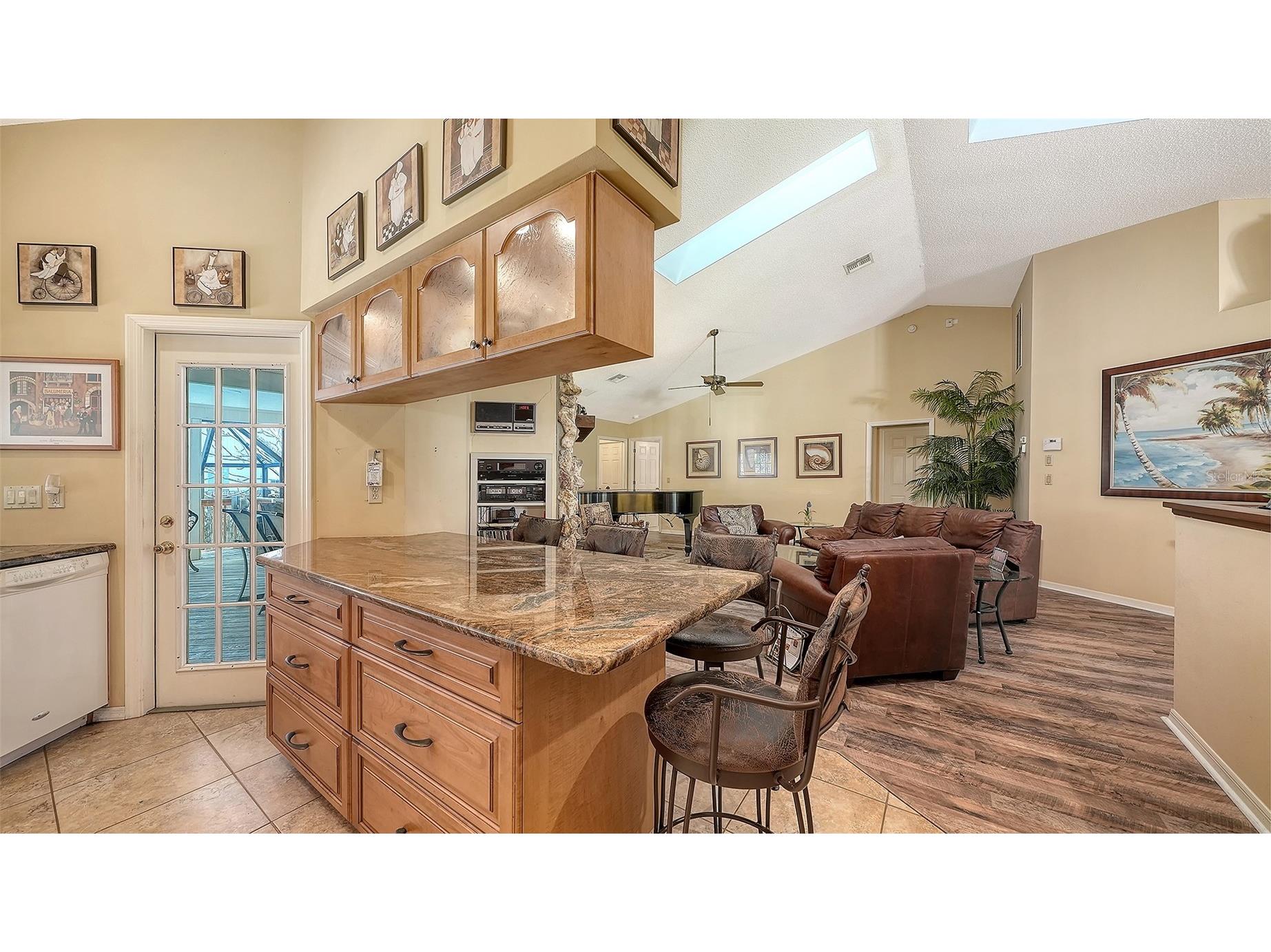4390 Woodview Drive Sarasota FL 34232 A4666171 image20