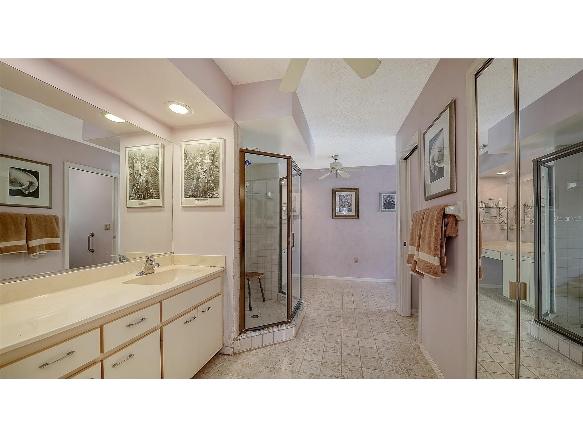 4390 Woodview Drive Sarasota FL 34232 A4666171 image24
