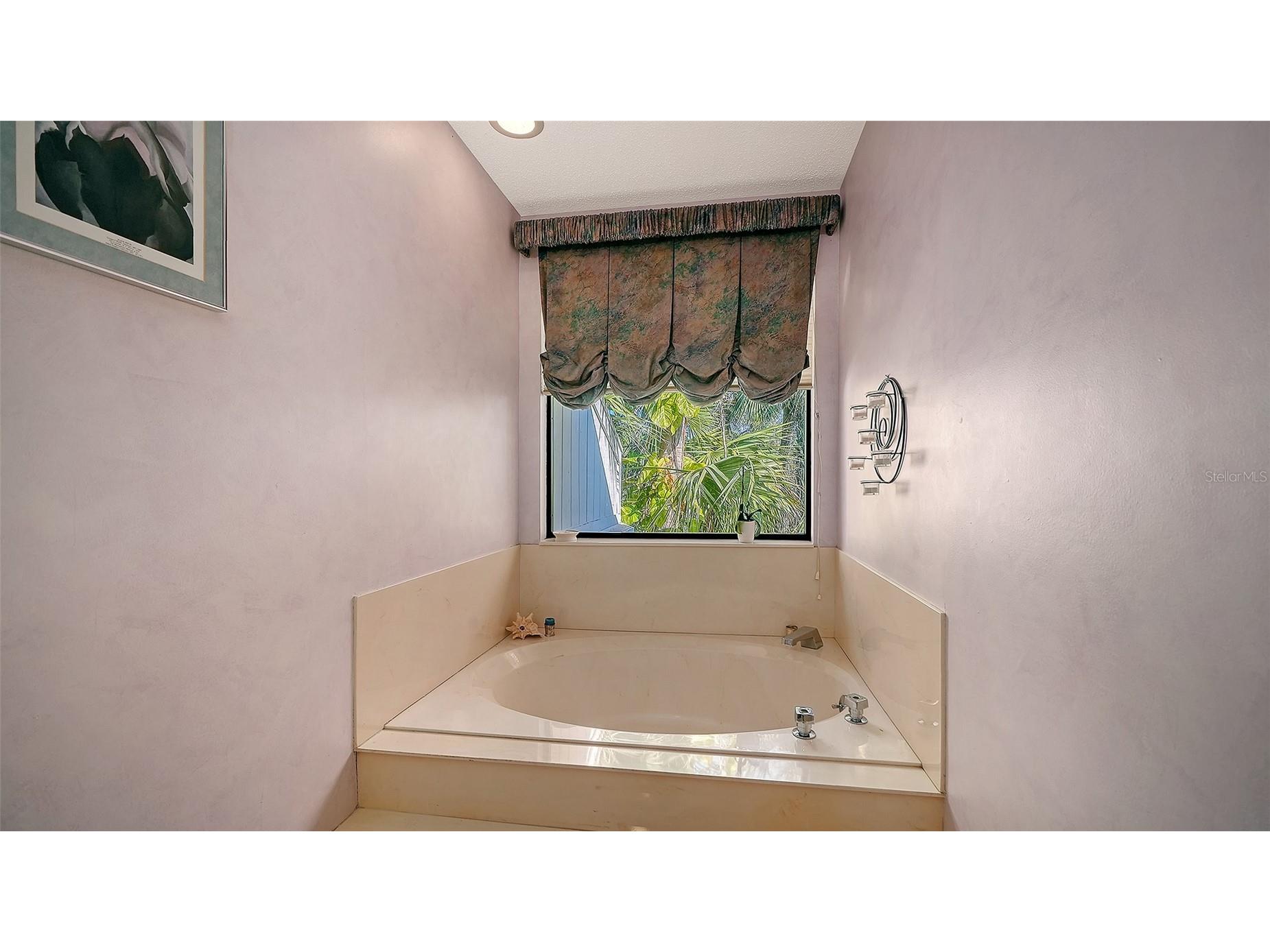 4390 Woodview Drive Sarasota FL 34232 A4666171 image26