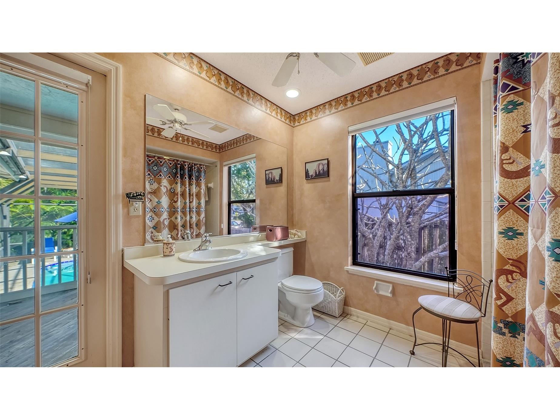 4390 Woodview Drive Sarasota FL 34232 A4666171 image33