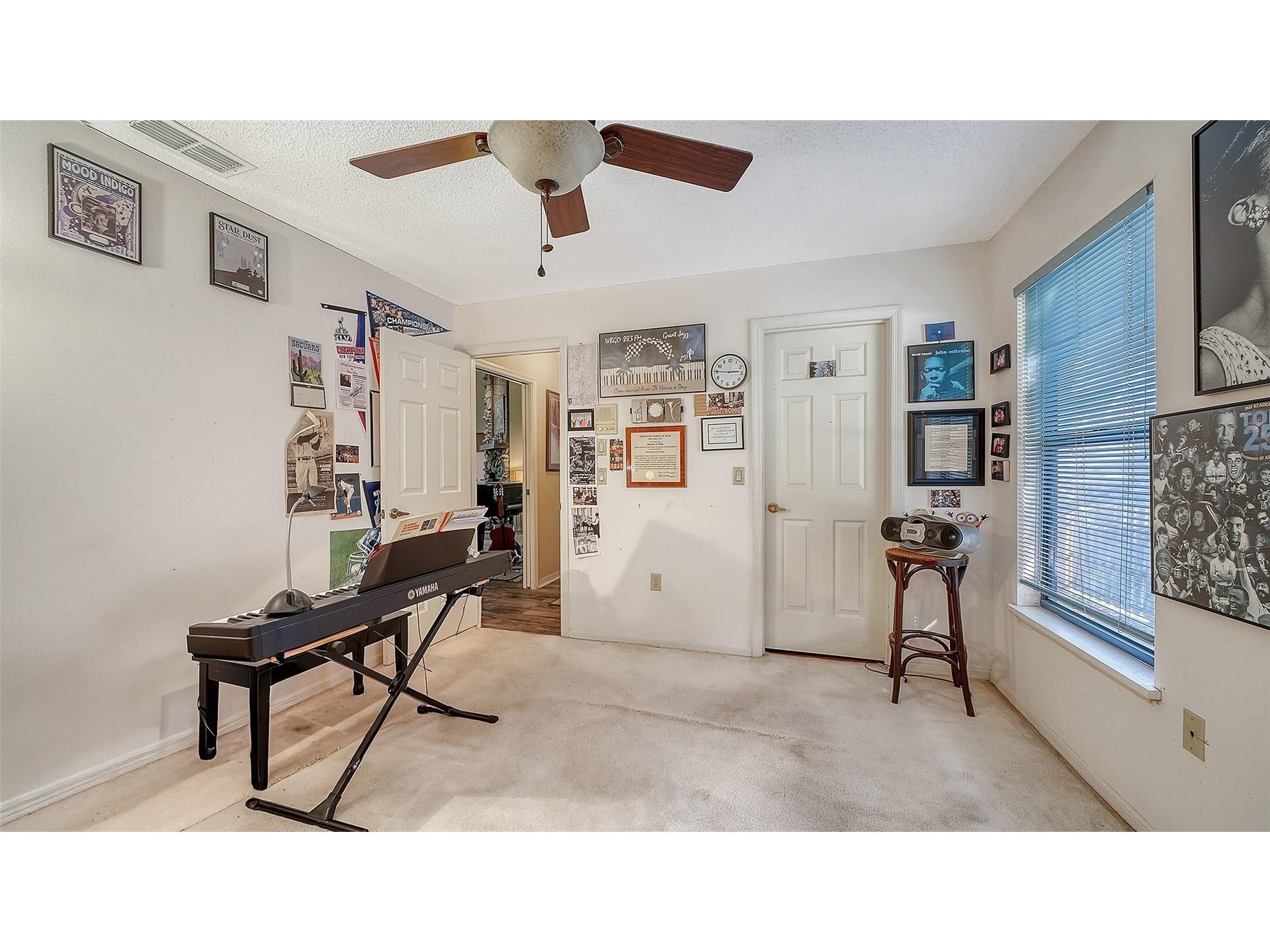 4390 Woodview Drive Sarasota FL 34232 A4666171 image35