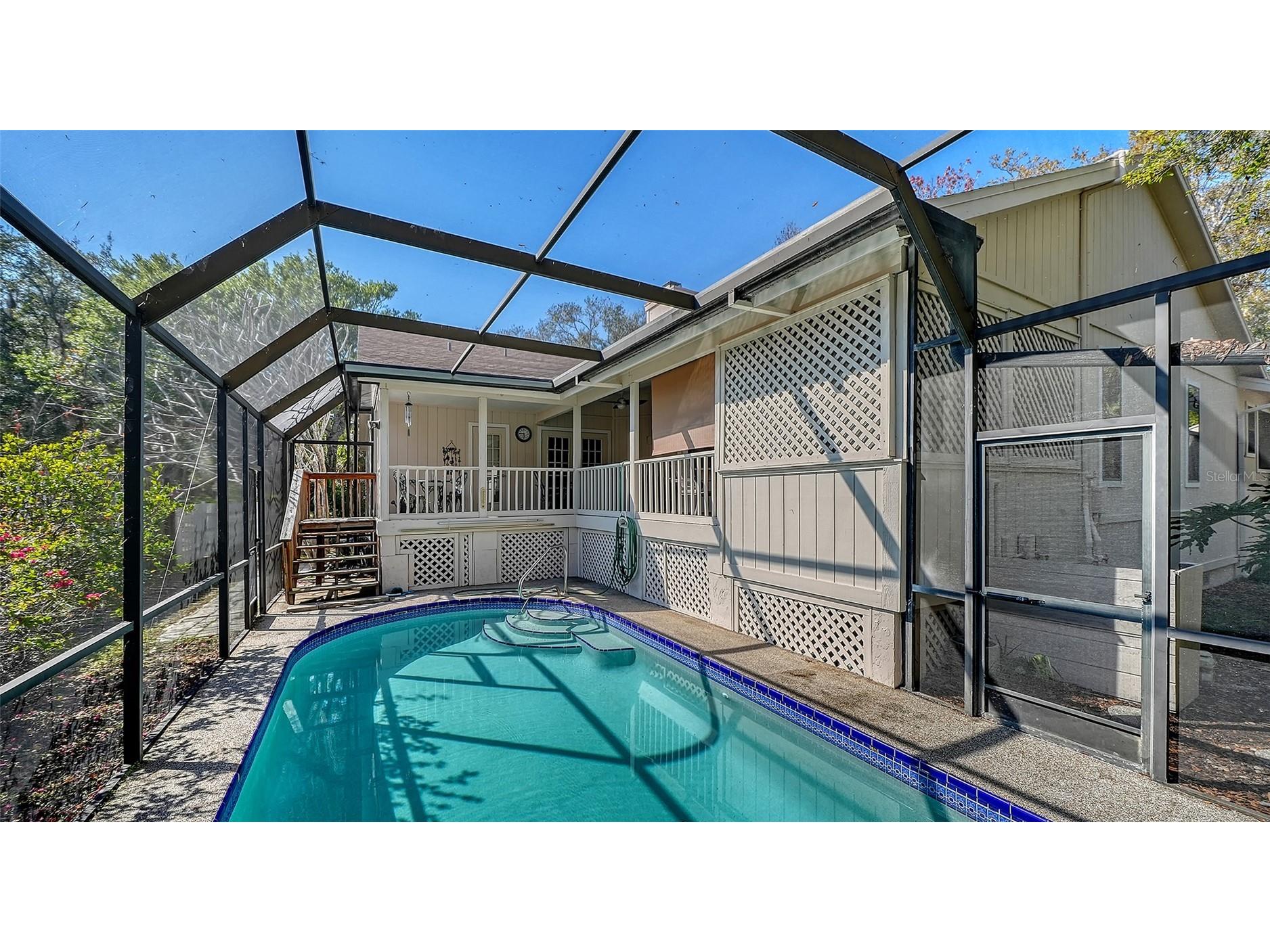 4390 Woodview Drive Sarasota FL 34232 A4666171 image40