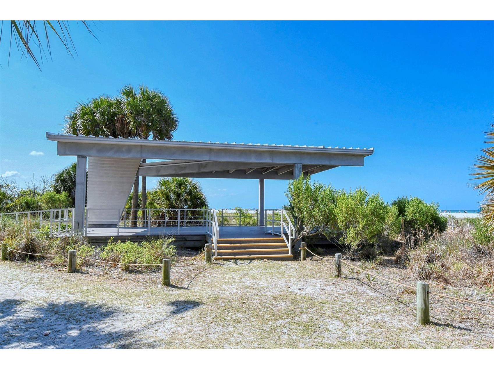 4390 Woodview Drive Sarasota FL 34232 A4666171 image65