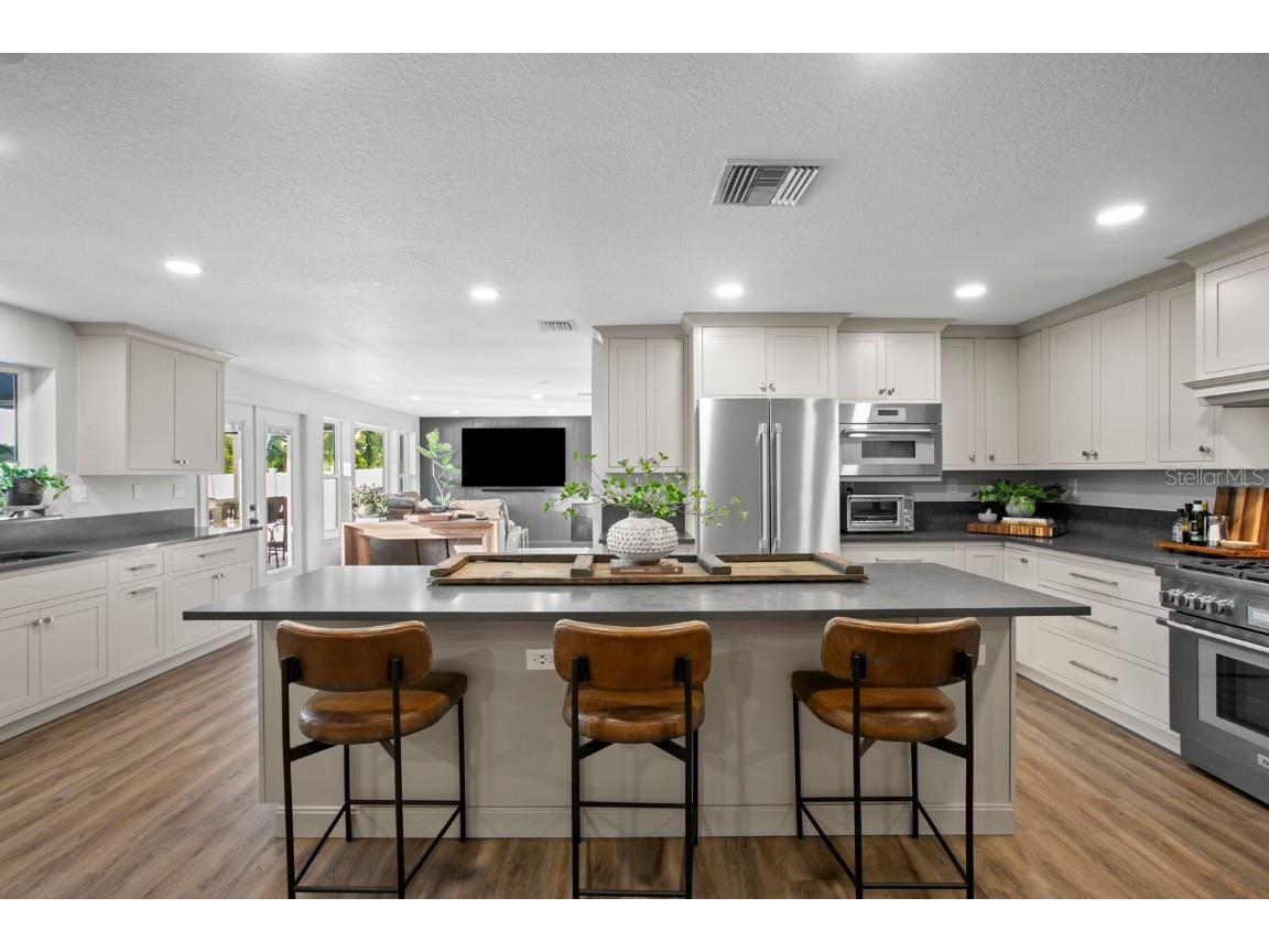 4391 38th Way S Saint Petersburg FL 33711 - CANAL TO BOCA CIEGA BAY / INTRACOASTAL TB8448224 image22