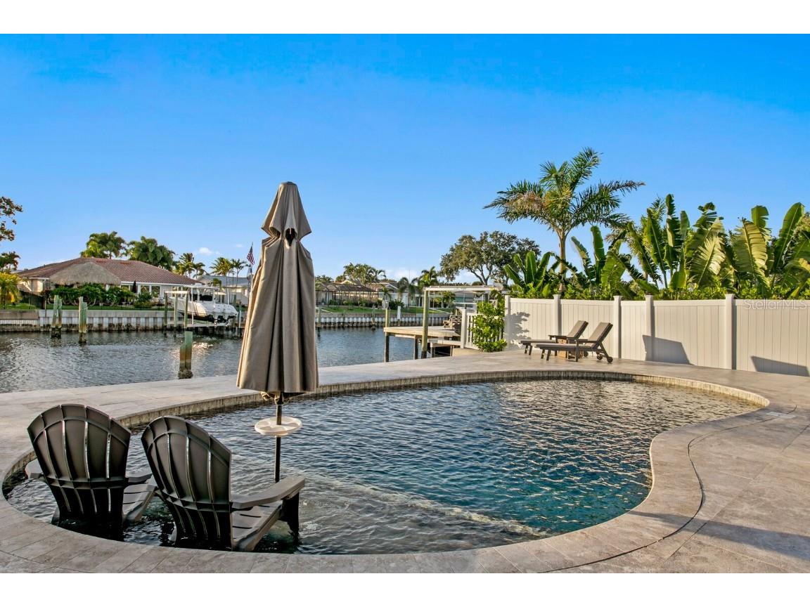 4391 38th Way S Saint Petersburg FL 33711 - CANAL TO BOCA CIEGA BAY / INTRACOASTAL TB8448224 image3