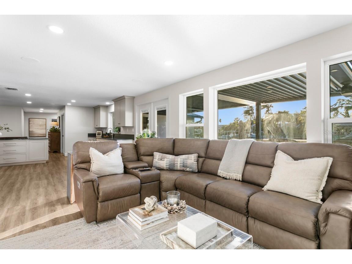 4391 38th Way S Saint Petersburg FL 33711 - CANAL TO BOCA CIEGA BAY / INTRACOASTAL TB8448224 image30