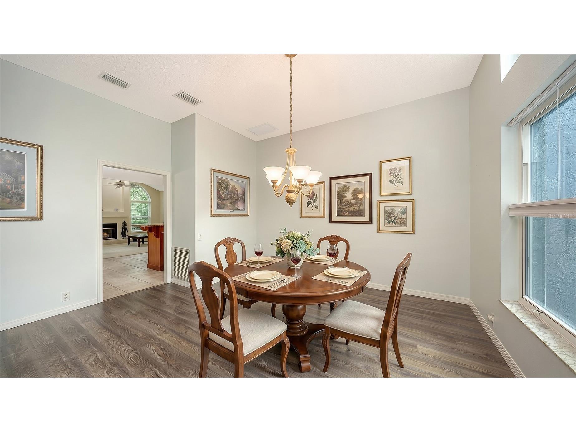 4391 Maplewood Lane Sarasota FL 34238 A4696313 image12