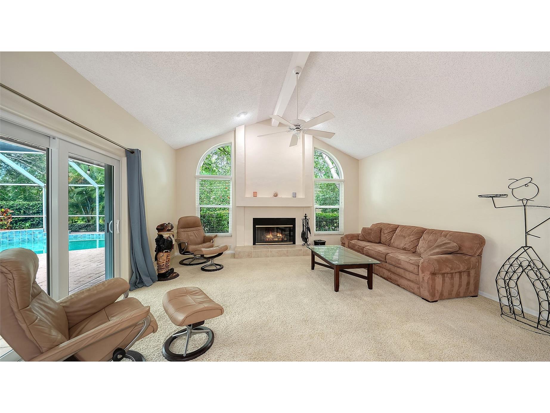 4391 Maplewood Lane Sarasota FL 34238 A4696313 image13