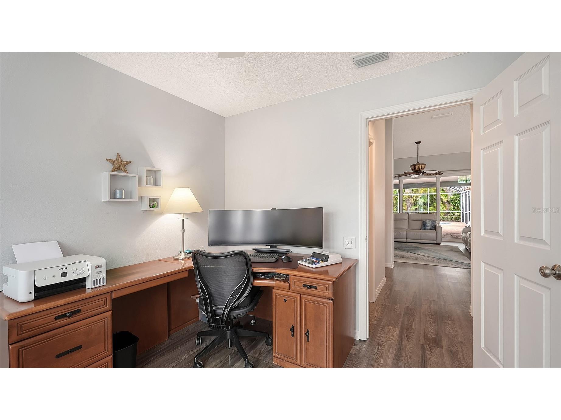 4391 Maplewood Lane Sarasota FL 34238 A4696313 image24