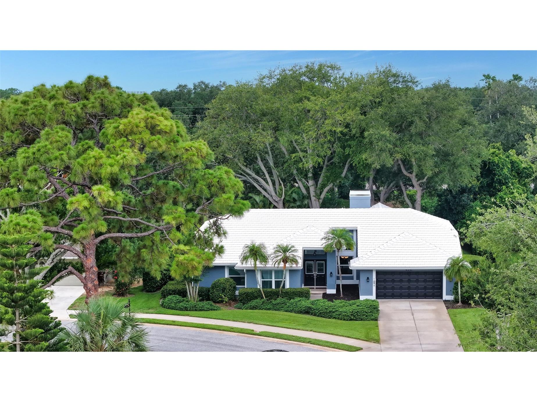 4391 Maplewood Lane Sarasota FL 34238 A4696313 image3