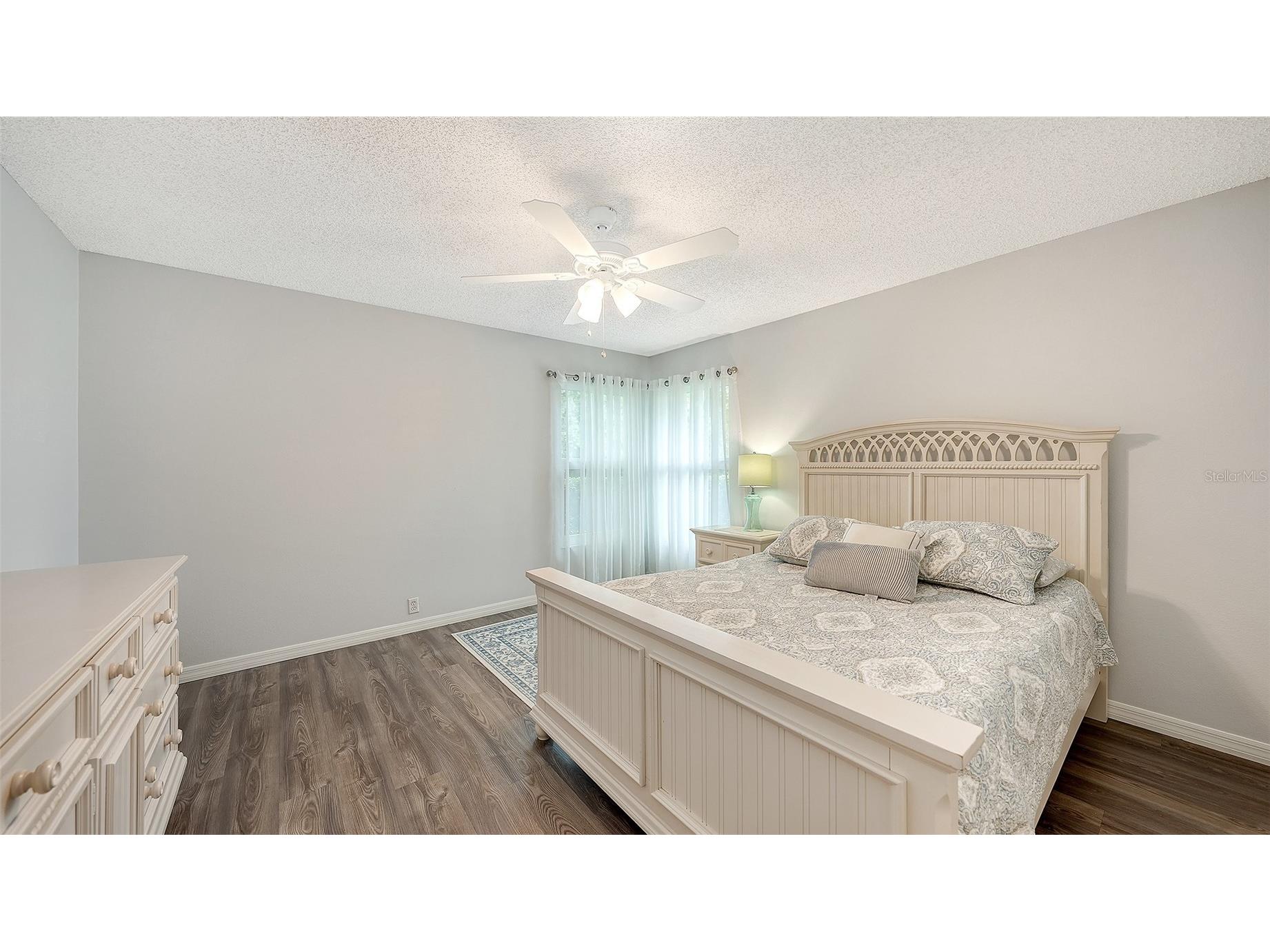 4391 Maplewood Lane Sarasota FL 34238 A4696313 image30