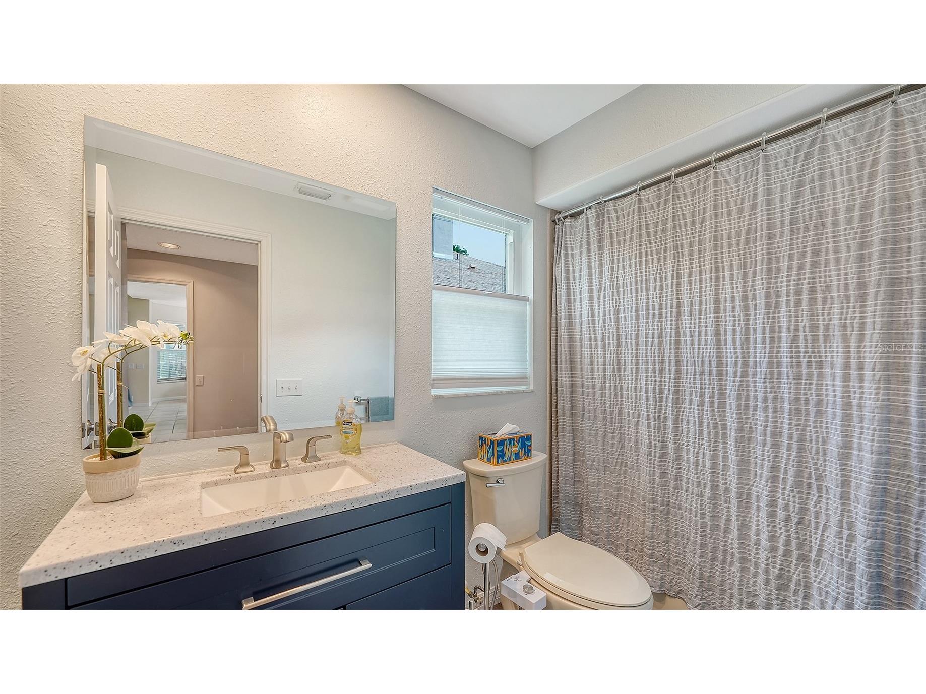 4391 Maplewood Lane Sarasota FL 34238 A4696313 image32
