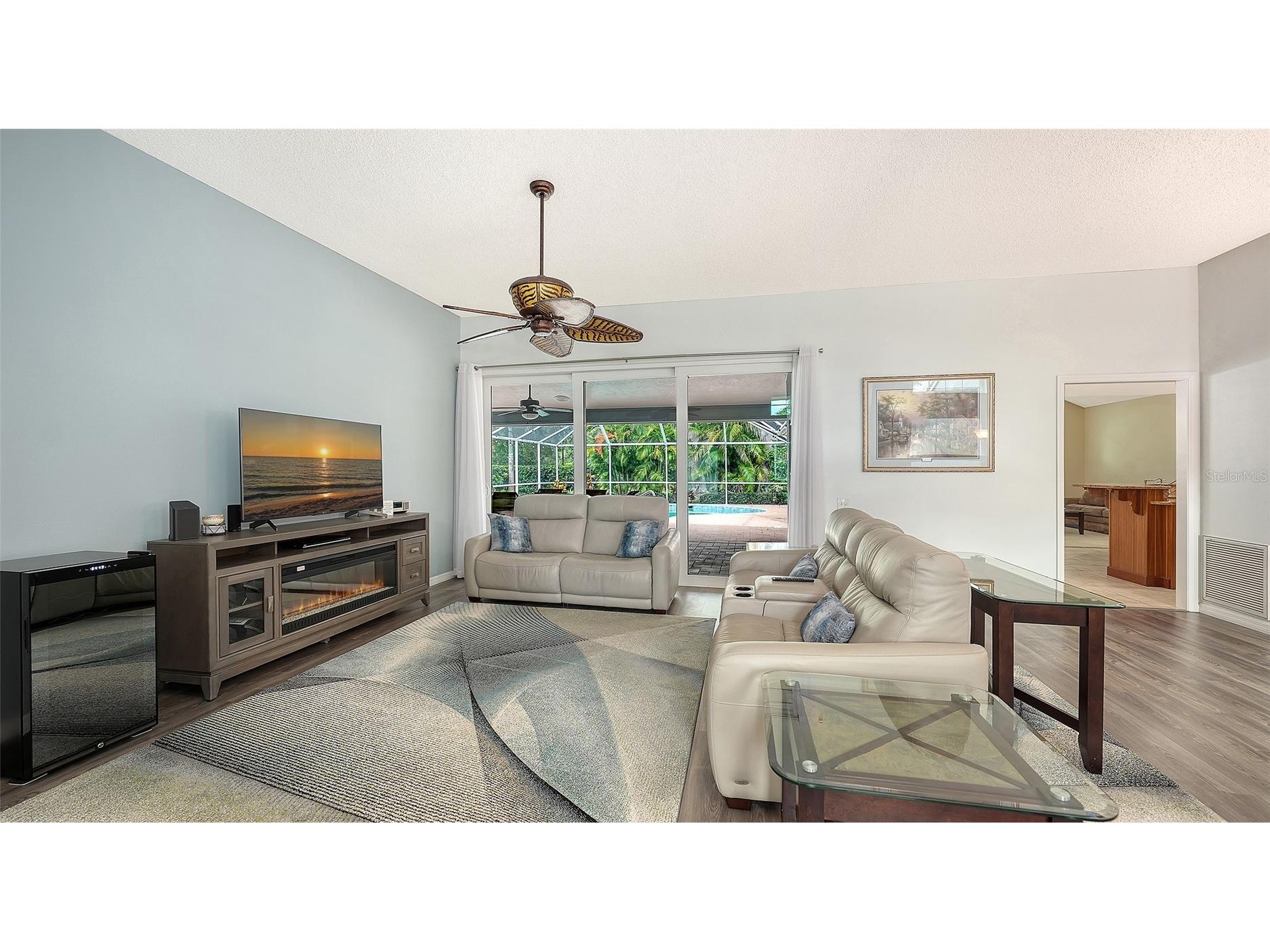 4391 Maplewood Lane Sarasota FL 34238 A4696313 image7