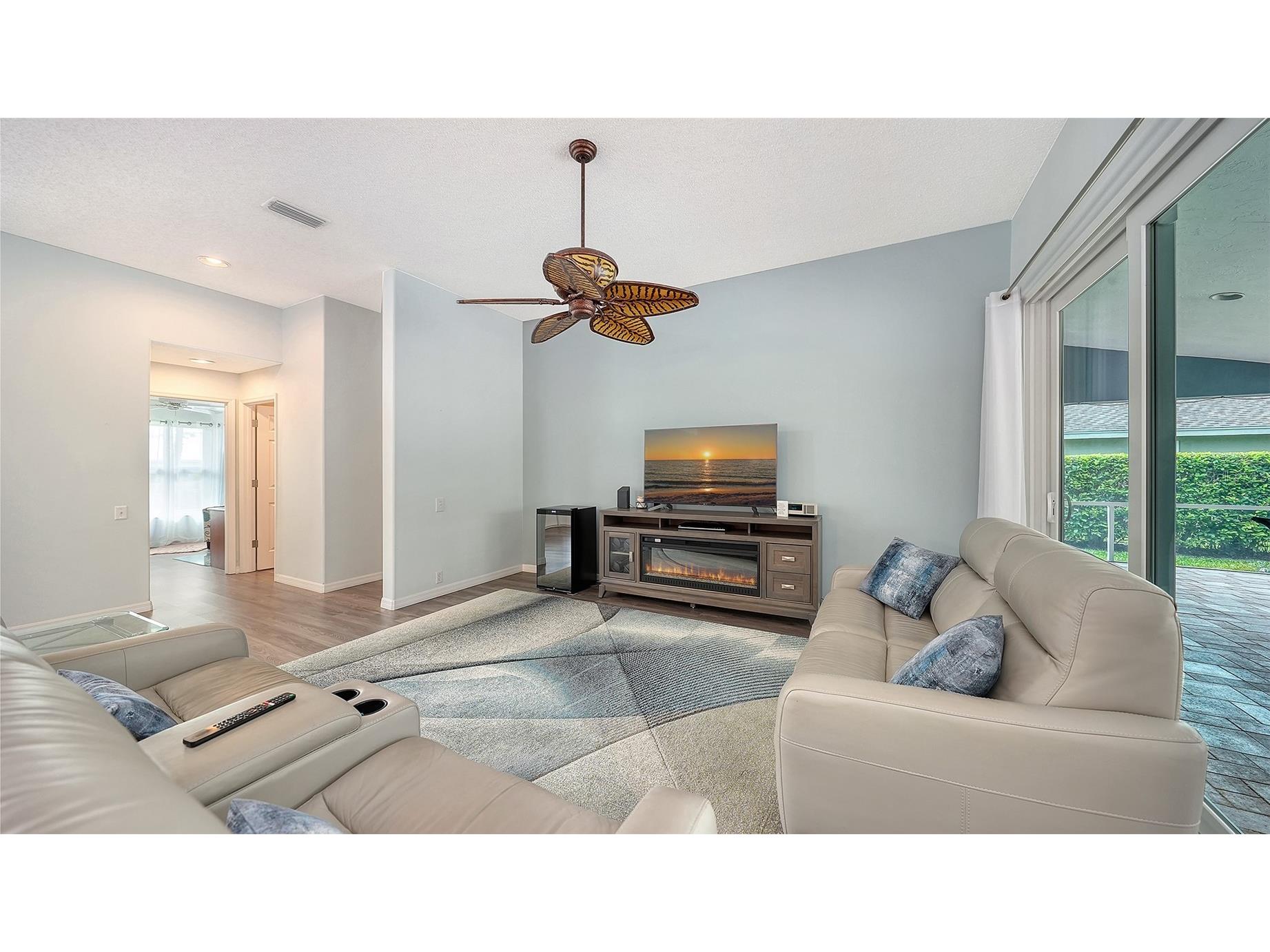 4391 Maplewood Lane Sarasota FL 34238 A4696313 image9