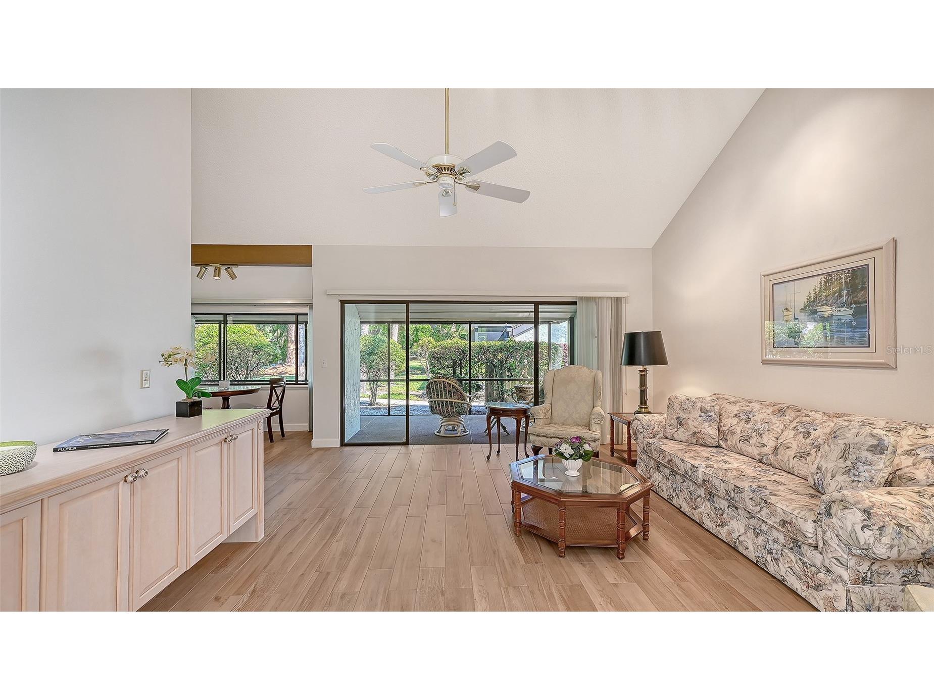4391 Woodmans Chart #155 Sarasota FL 34235 A4694064 image10