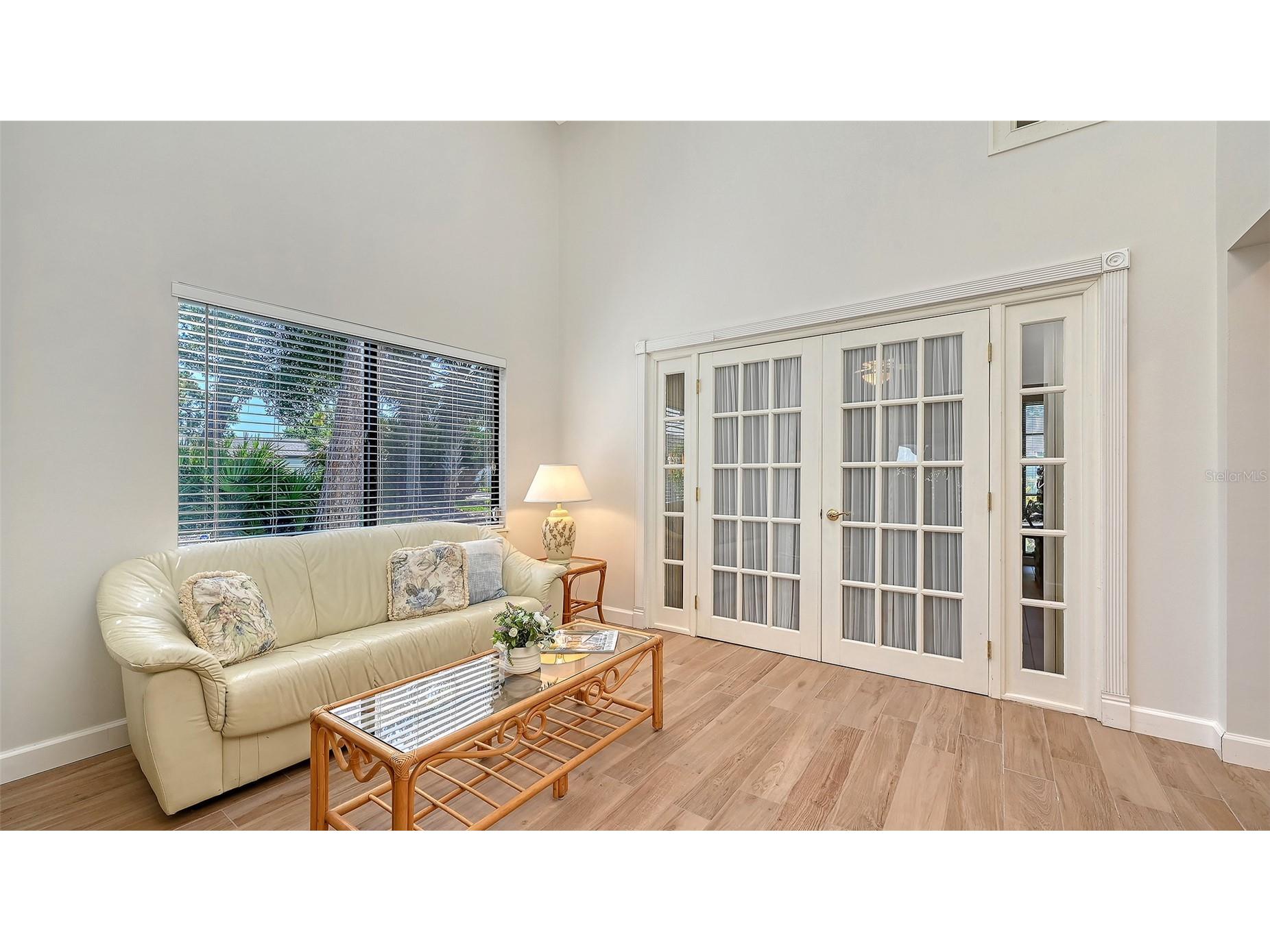4391 Woodmans Chart #155 Sarasota FL 34235 A4694064 image13