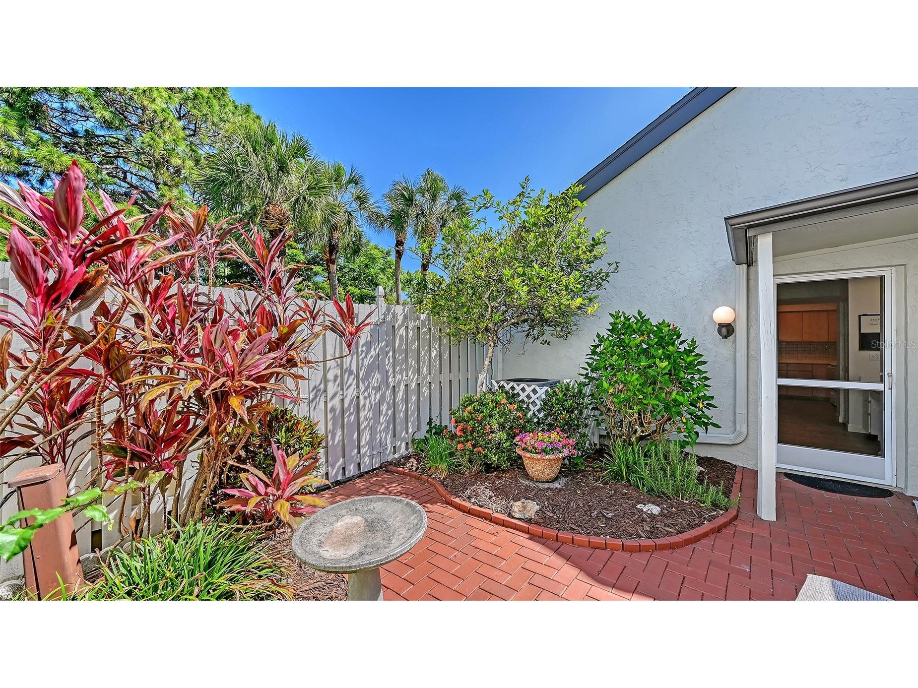 4391 Woodmans Chart #155 Sarasota FL 34235 A4694064 image43