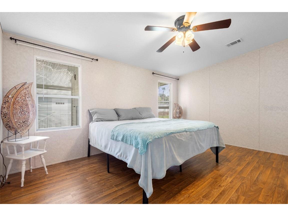 4393 Maple Avenue Edgewater FL 32141 V4945042 image16