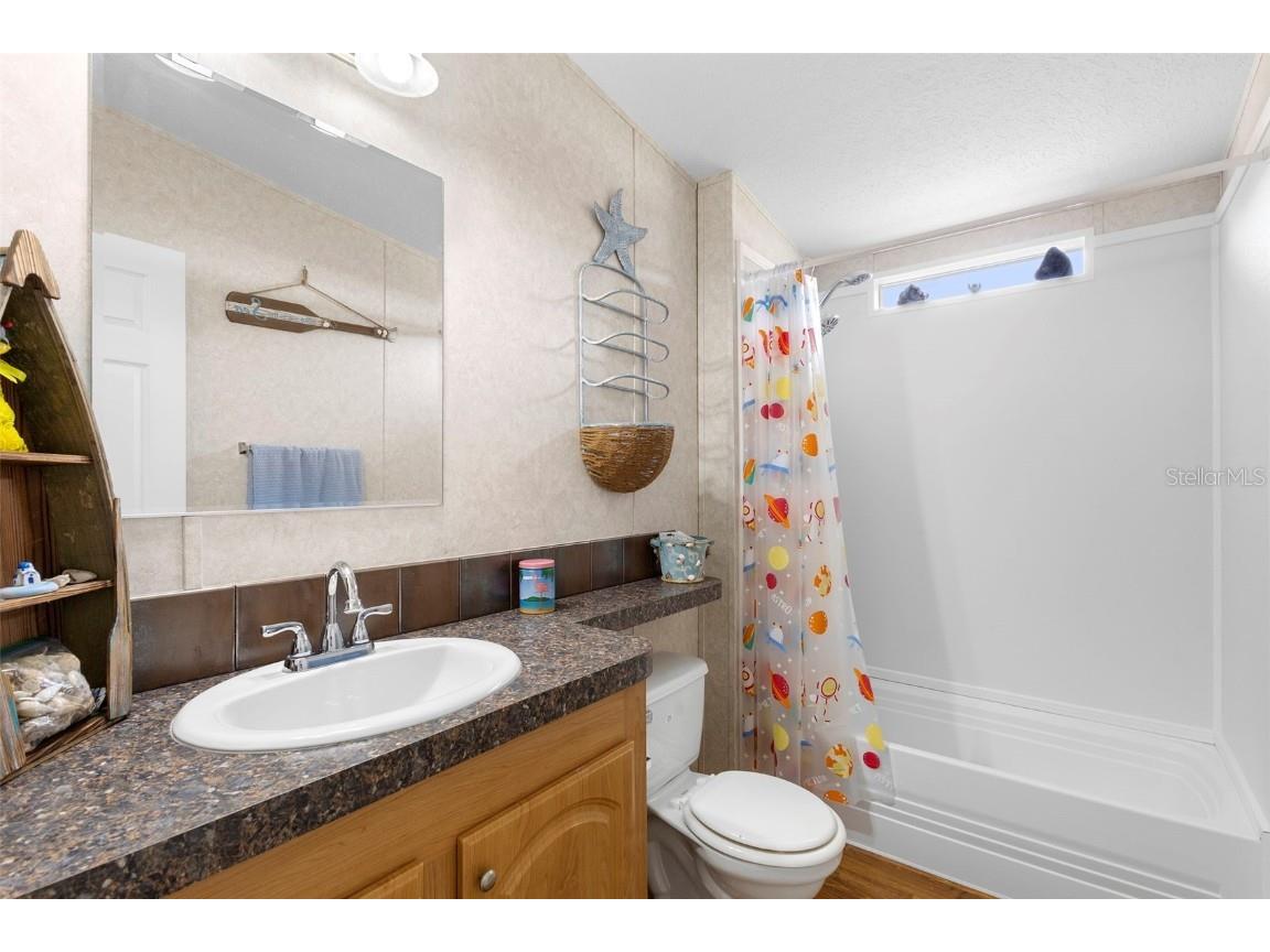 4393 Maple Avenue Edgewater FL 32141 V4945042 image23