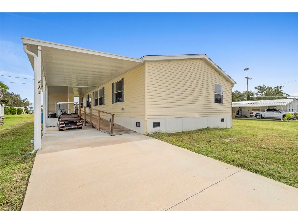 4393 Maple Avenue Edgewater FL 32141 V4945042 image25