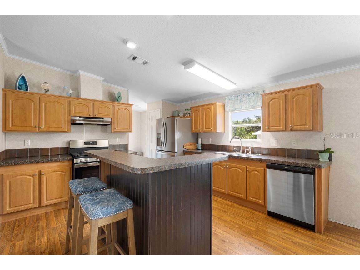 4393 Maple Avenue Edgewater FL 32141 V4945042 image8