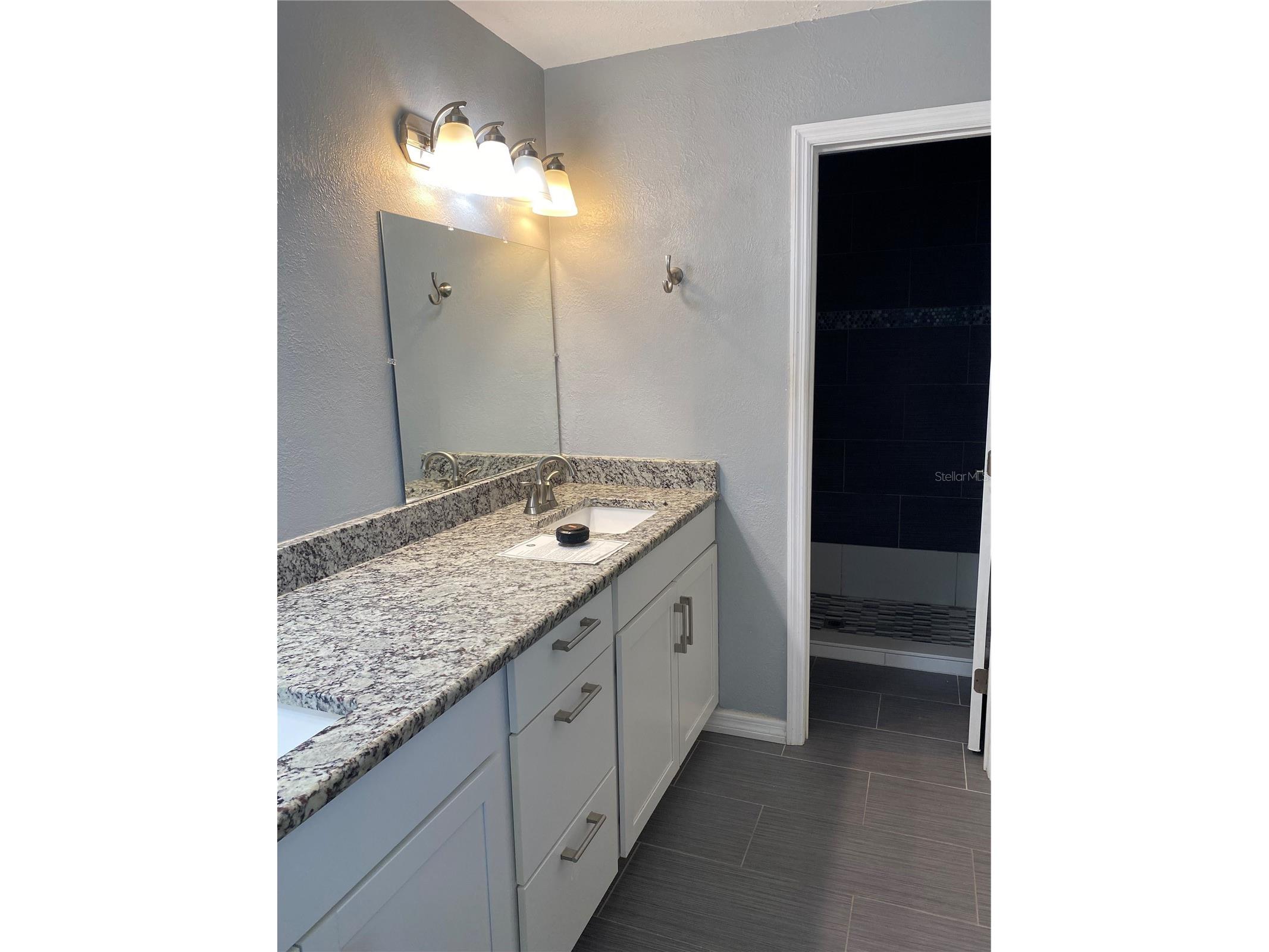 4394 Sandner Drive Sarasota FL 34243 A4696575 image24