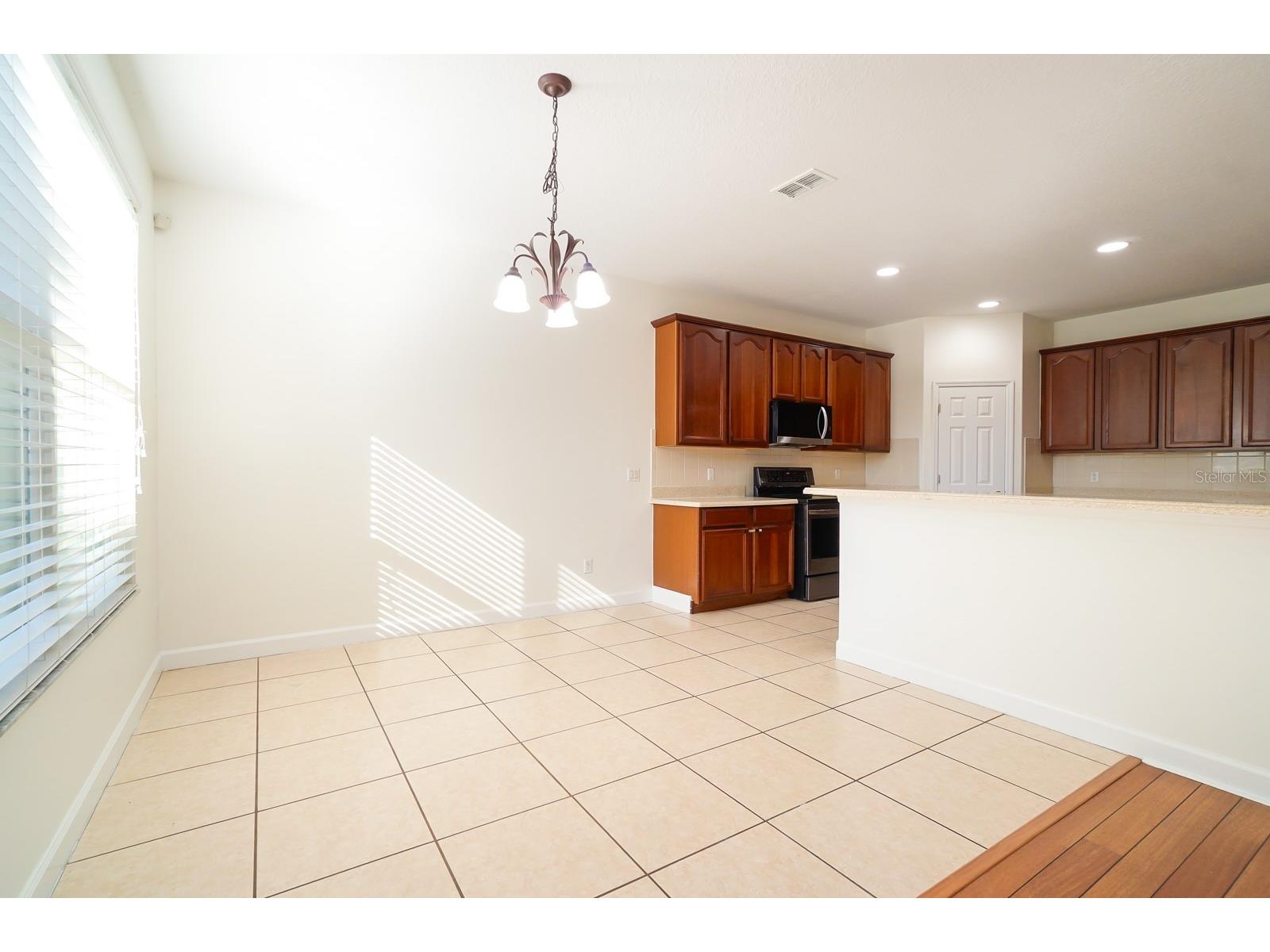 4396 Conroy Club Drive Orlando FL 32835 O6372585 image10