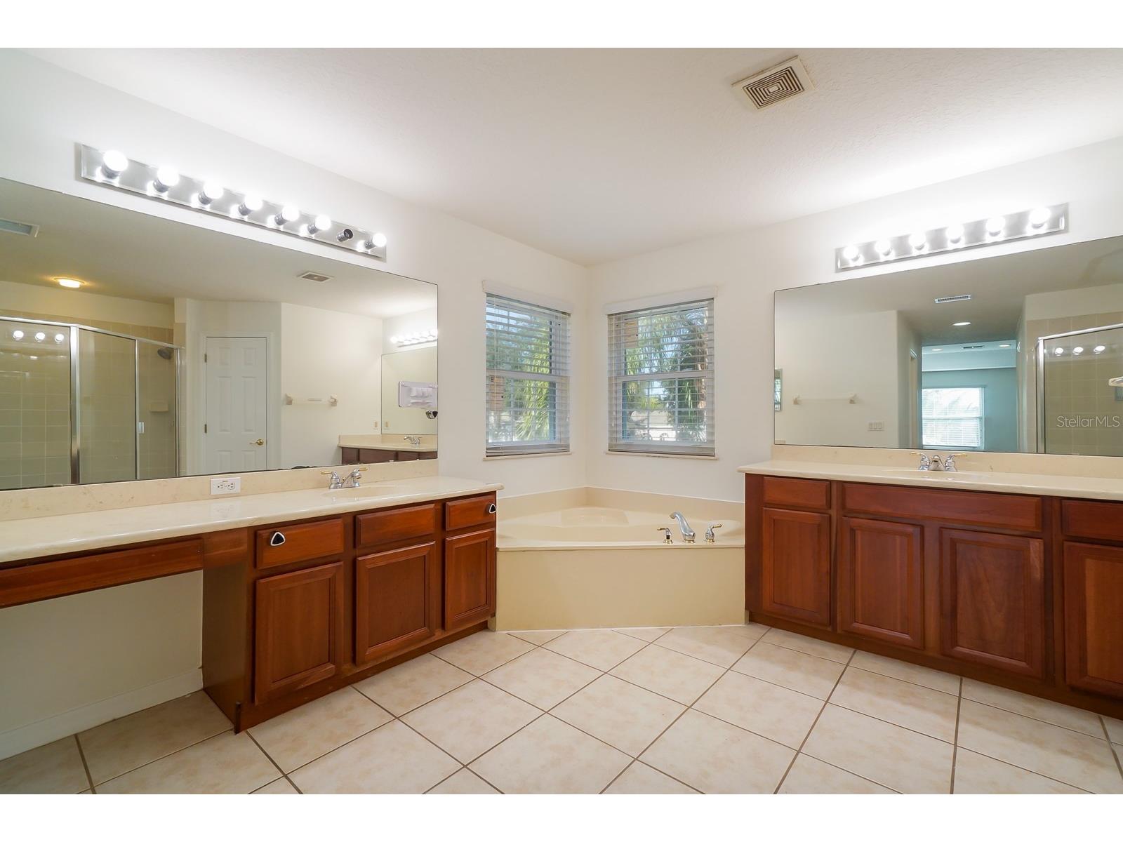 4396 Conroy Club Drive Orlando FL 32835 O6372585 image21