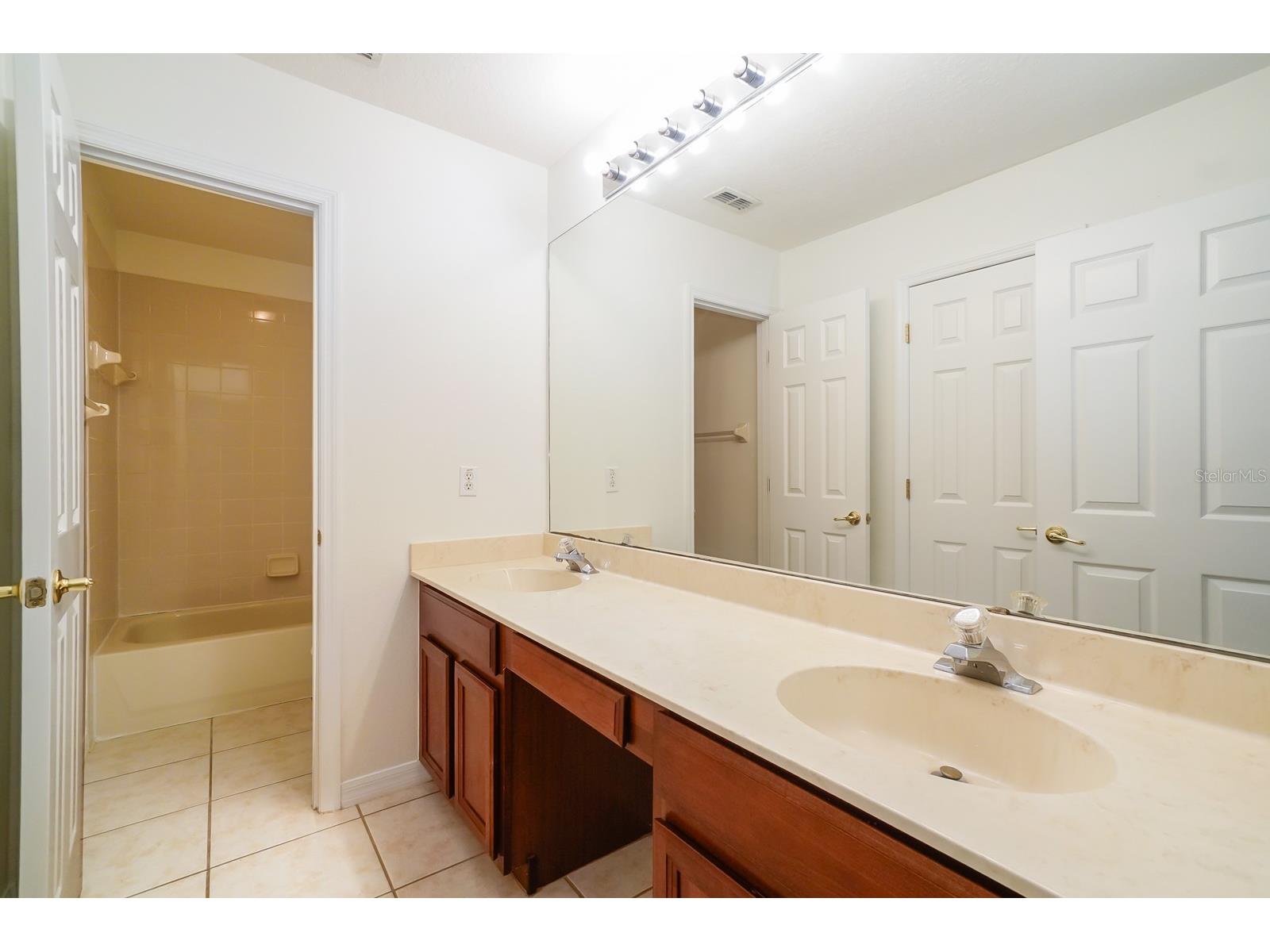 4396 Conroy Club Drive Orlando FL 32835 O6372585 image26