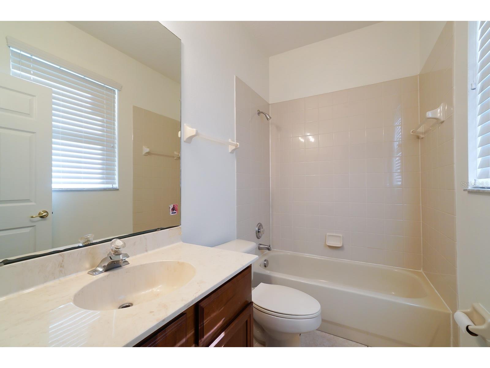 4396 Conroy Club Drive Orlando FL 32835 O6372585 image34