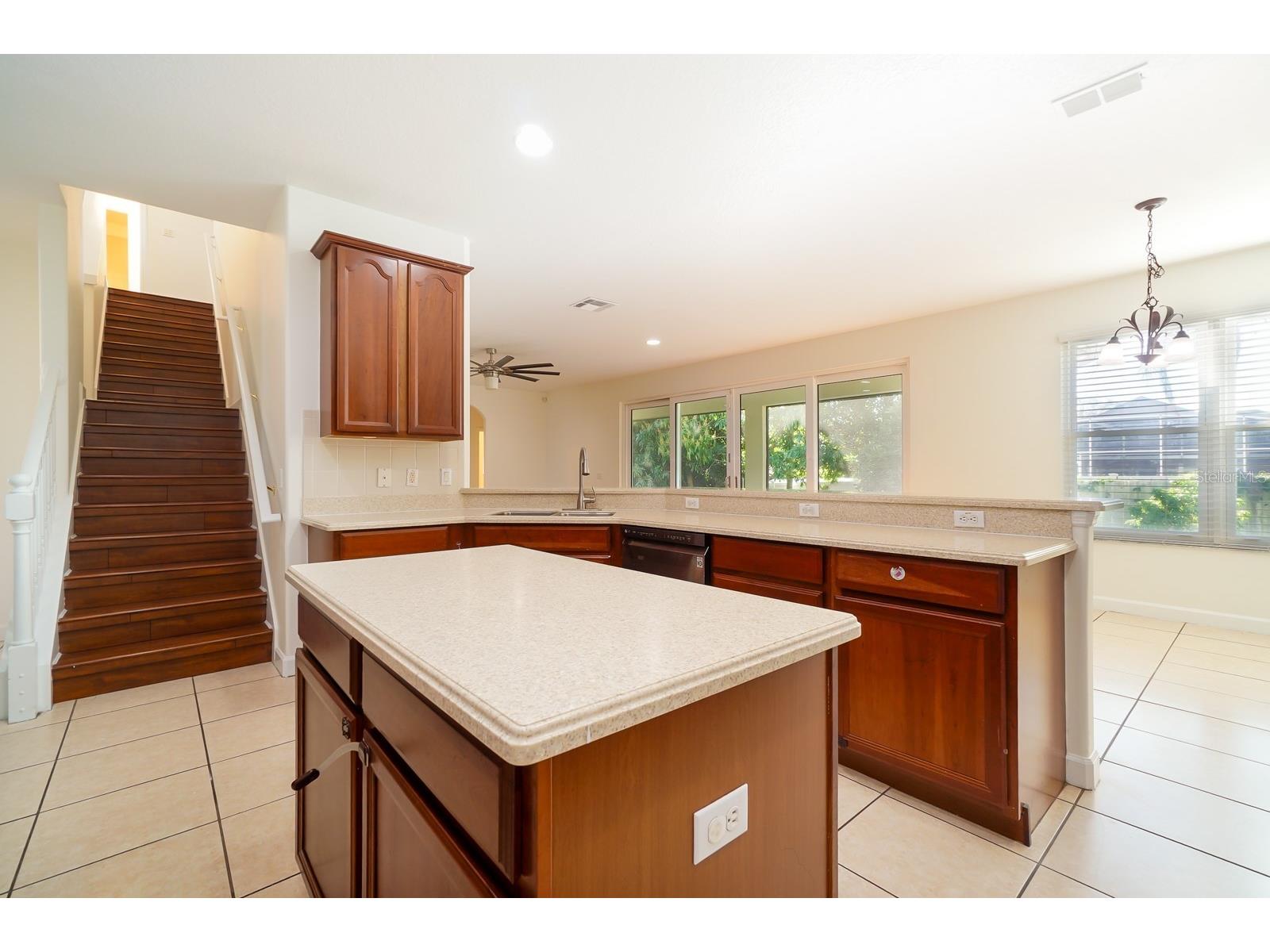 4396 Conroy Club Drive Orlando FL 32835 O6372585 image8