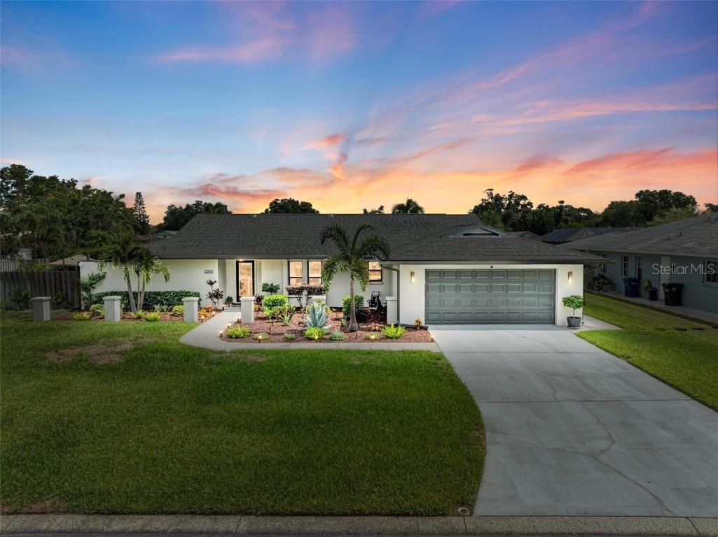 4396 Pasadena Circle Sarasota FL 34233 A4615344 image1