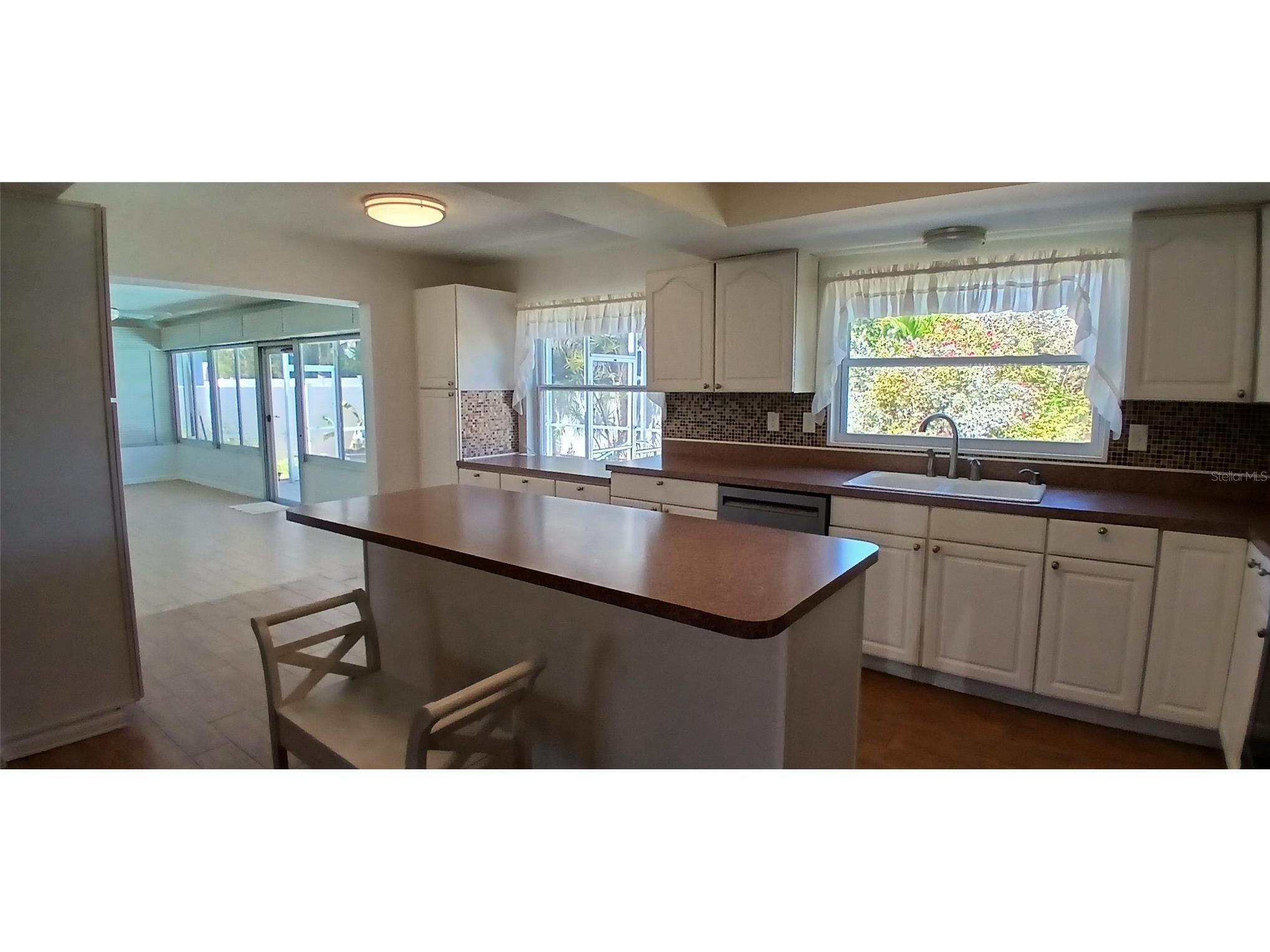 4397 Harbor Hills Drive Largo FL 33770 TB8487462 image15