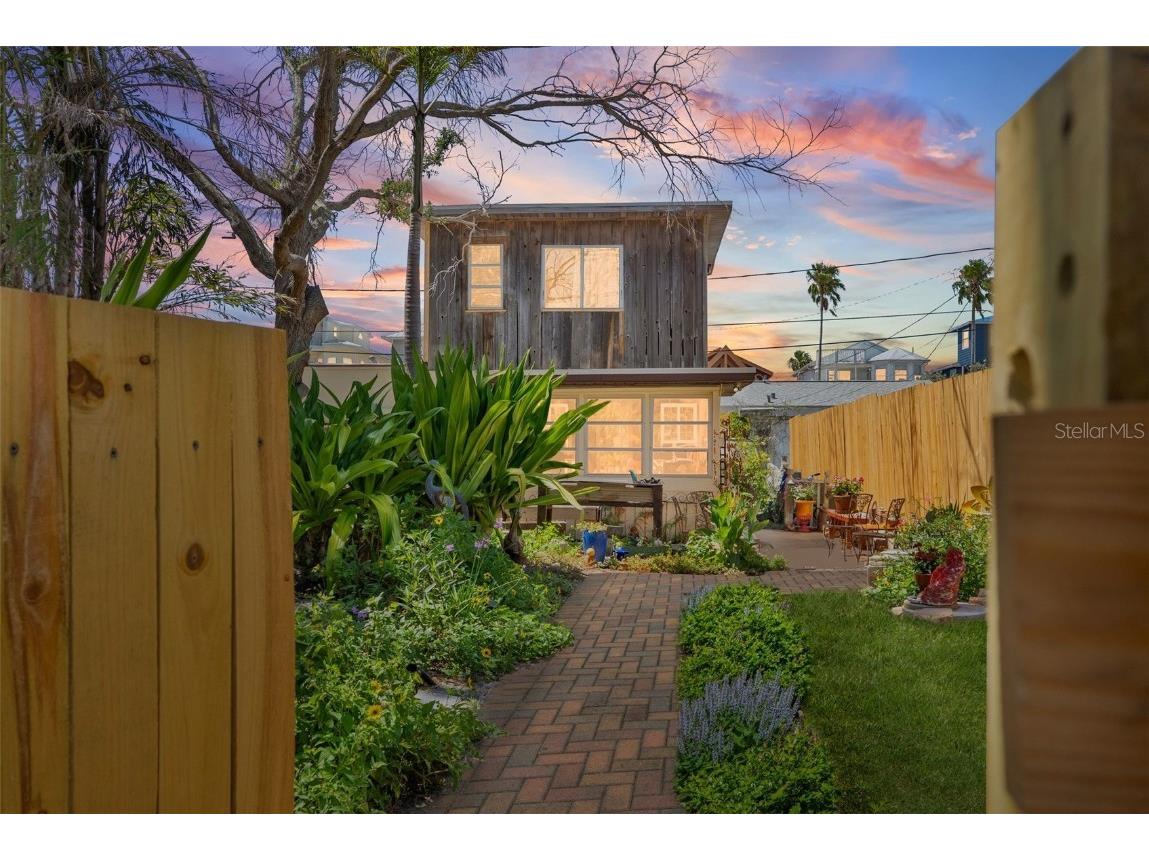 44 77th Avenue Treasure Island FL 33706 TB8392452 image1