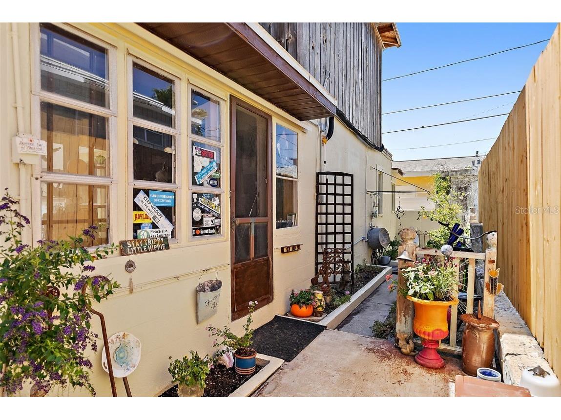 44 77th Avenue Treasure Island FL 33706 TB8392452 image6