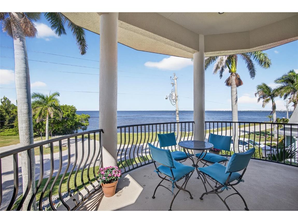 44 Colony Point Drive Punta Gorda FL 33950 C7516129 image2