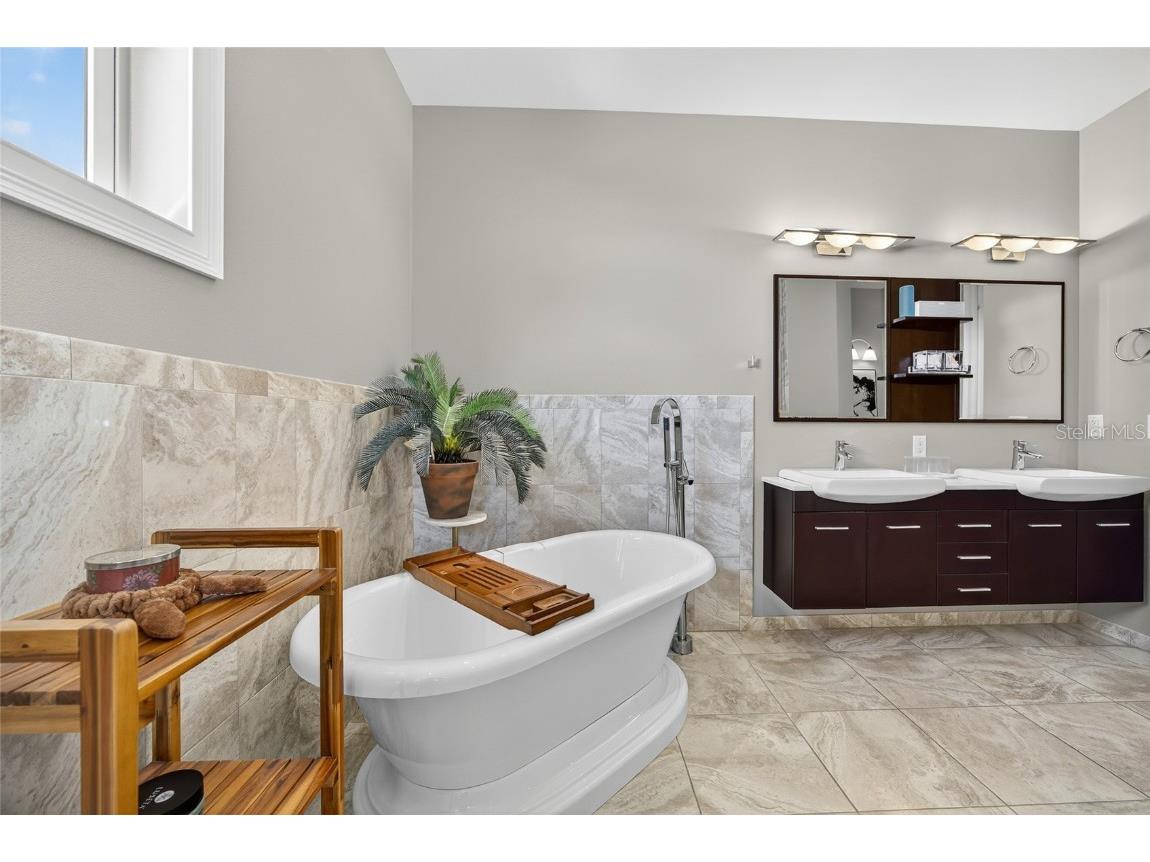 44 Colony Point Drive Punta Gorda FL 33950 C7516129 image42