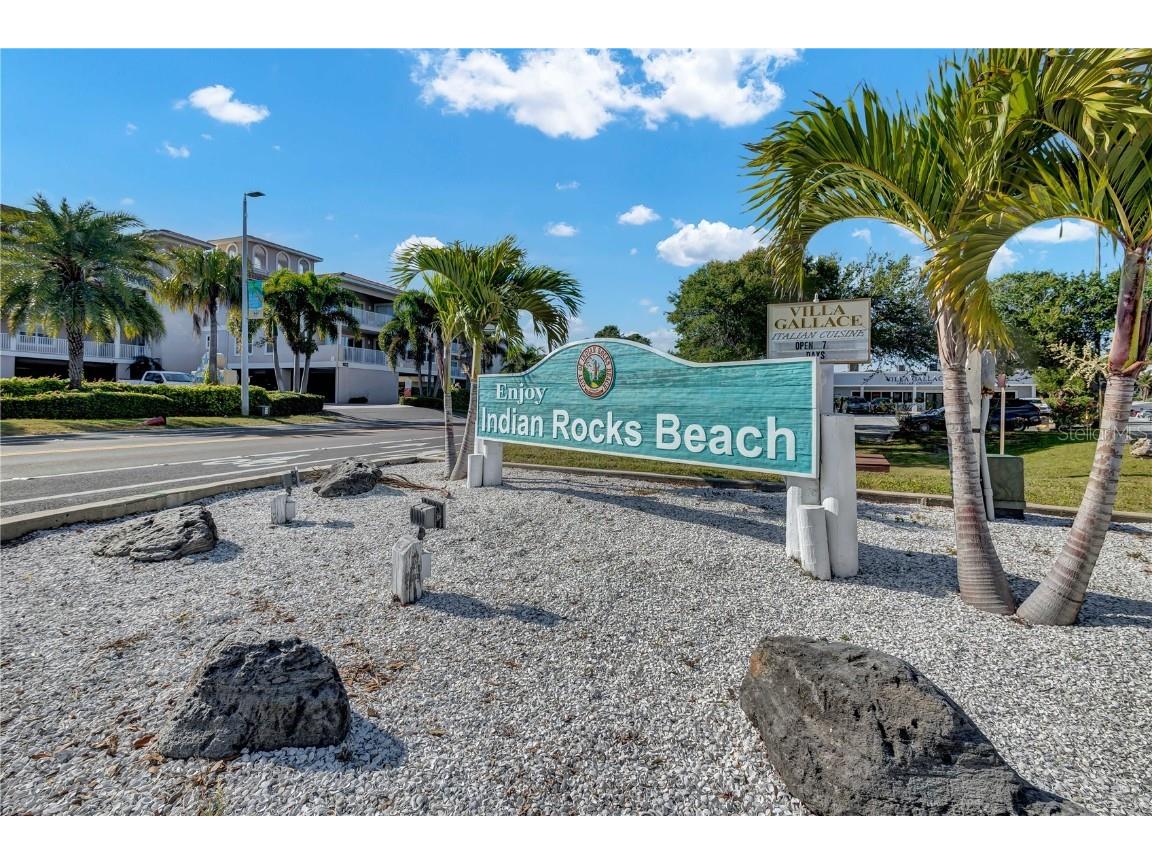 44 Gulf Boulevard #204 Indian Rocks Beach FL 33785 U8240637 image2