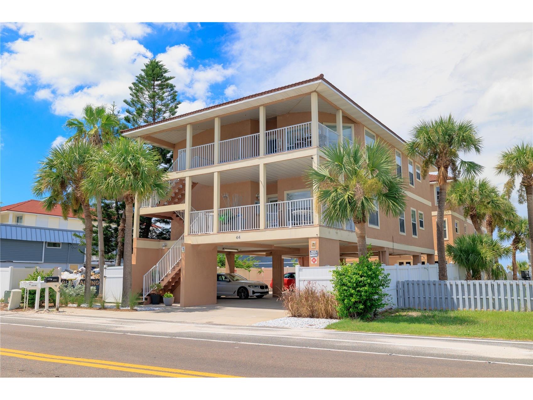 44 Gulf Boulevard #204 Indian Rocks Beach FL 33785 TB8415408 image1
