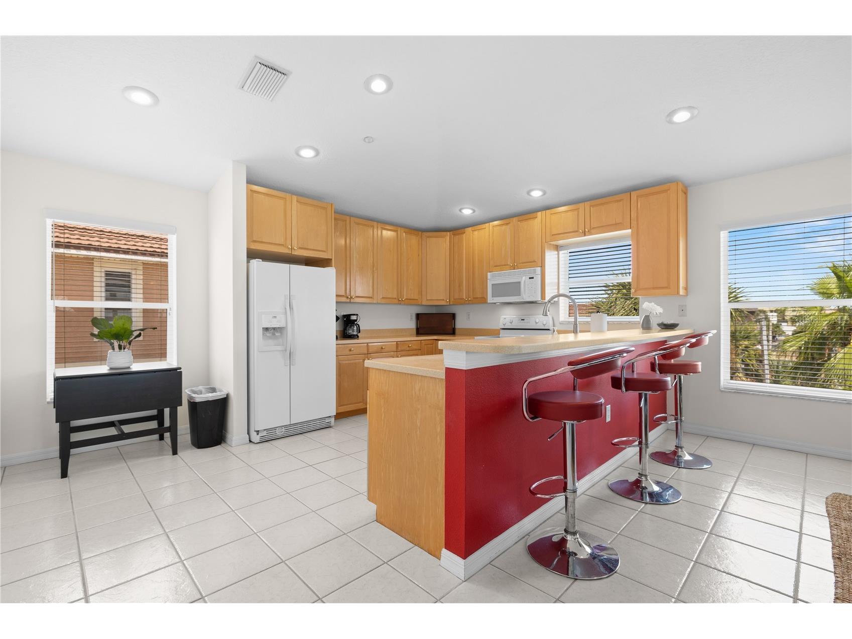 44 Gulf Boulevard #204 Indian Rocks Beach FL 33785 TB8415408 image22