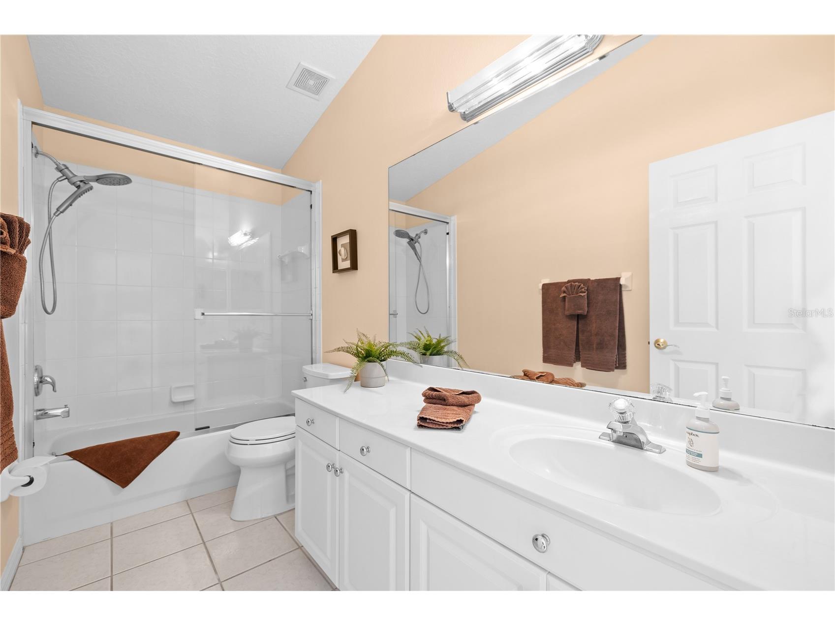 44 Gulf Boulevard #204 Indian Rocks Beach FL 33785 TB8415408 image28