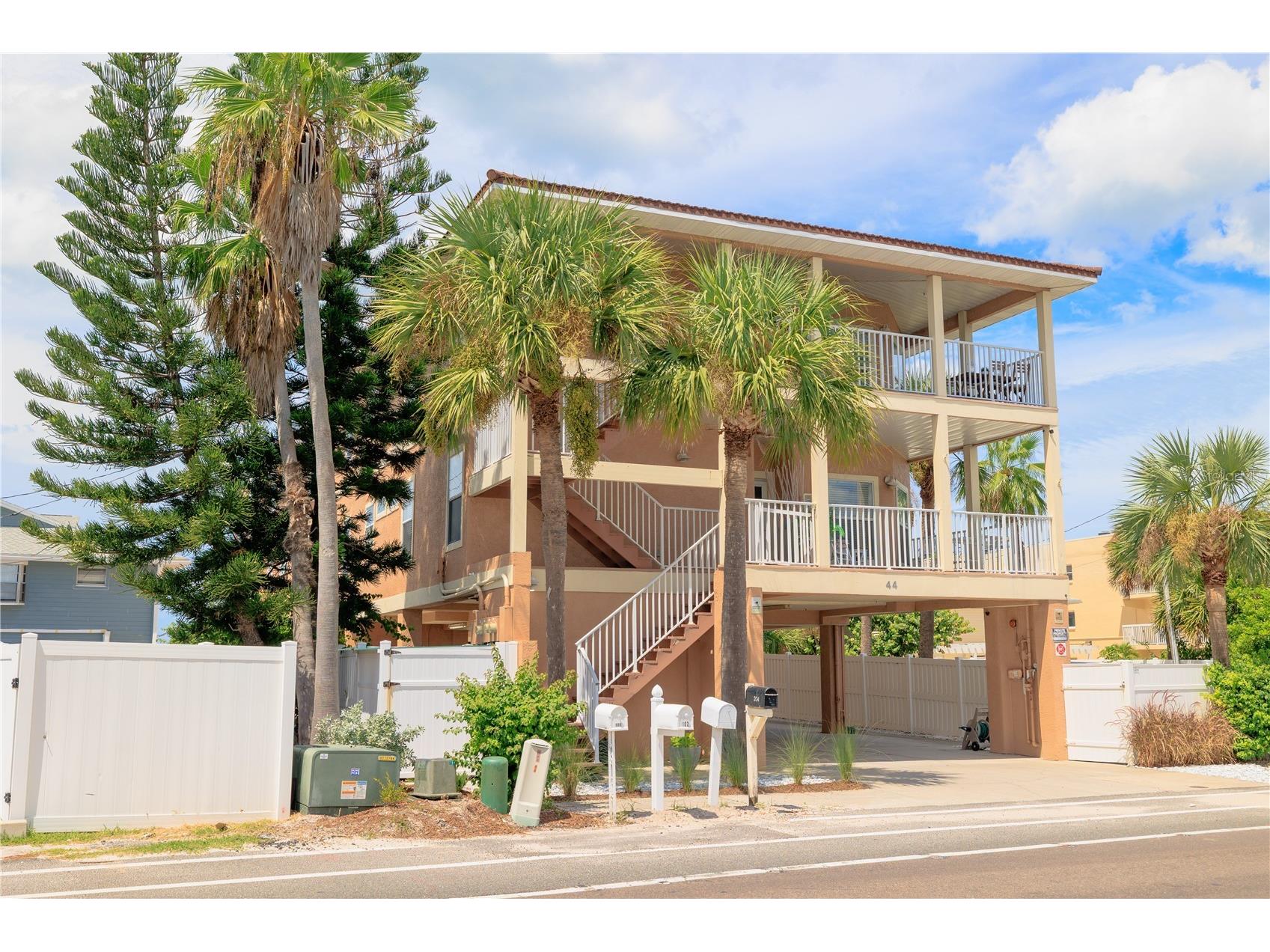 44 Gulf Boulevard #204 Indian Rocks Beach FL 33785 TB8415408 image3