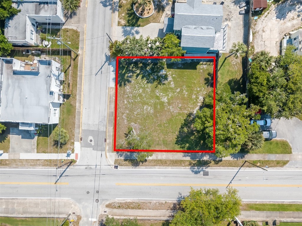 44 N Halifax Avenue Daytona Beach FL 32118 V4918839 image1